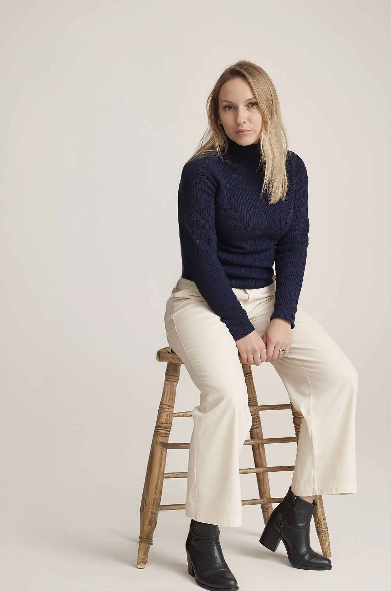 Обучение. Нейро креатор Саша Кинбер: нейрофото, генерация видео, обучение