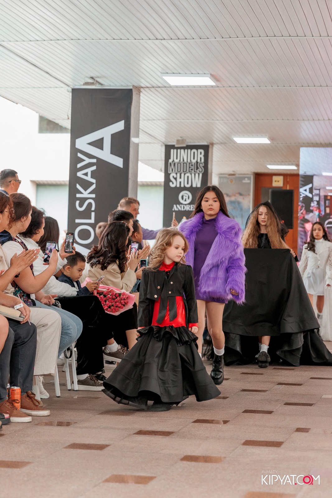 JUNIOR FASHION SHOW. КИПЯТКОМ АЛМАТЫ!