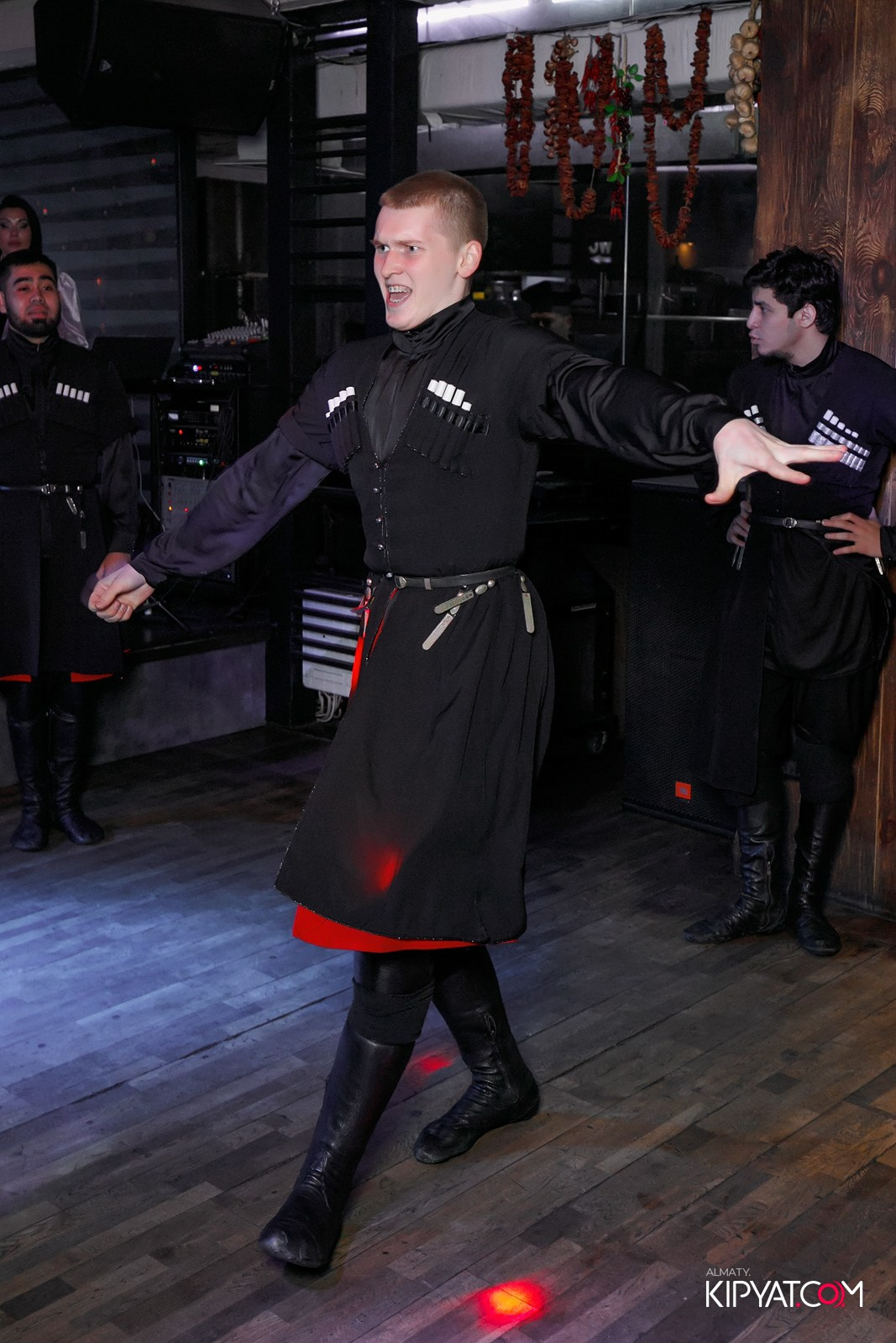 ВАХТАНГУРИ. КИПЯТКОМ АЛМАТЫ!