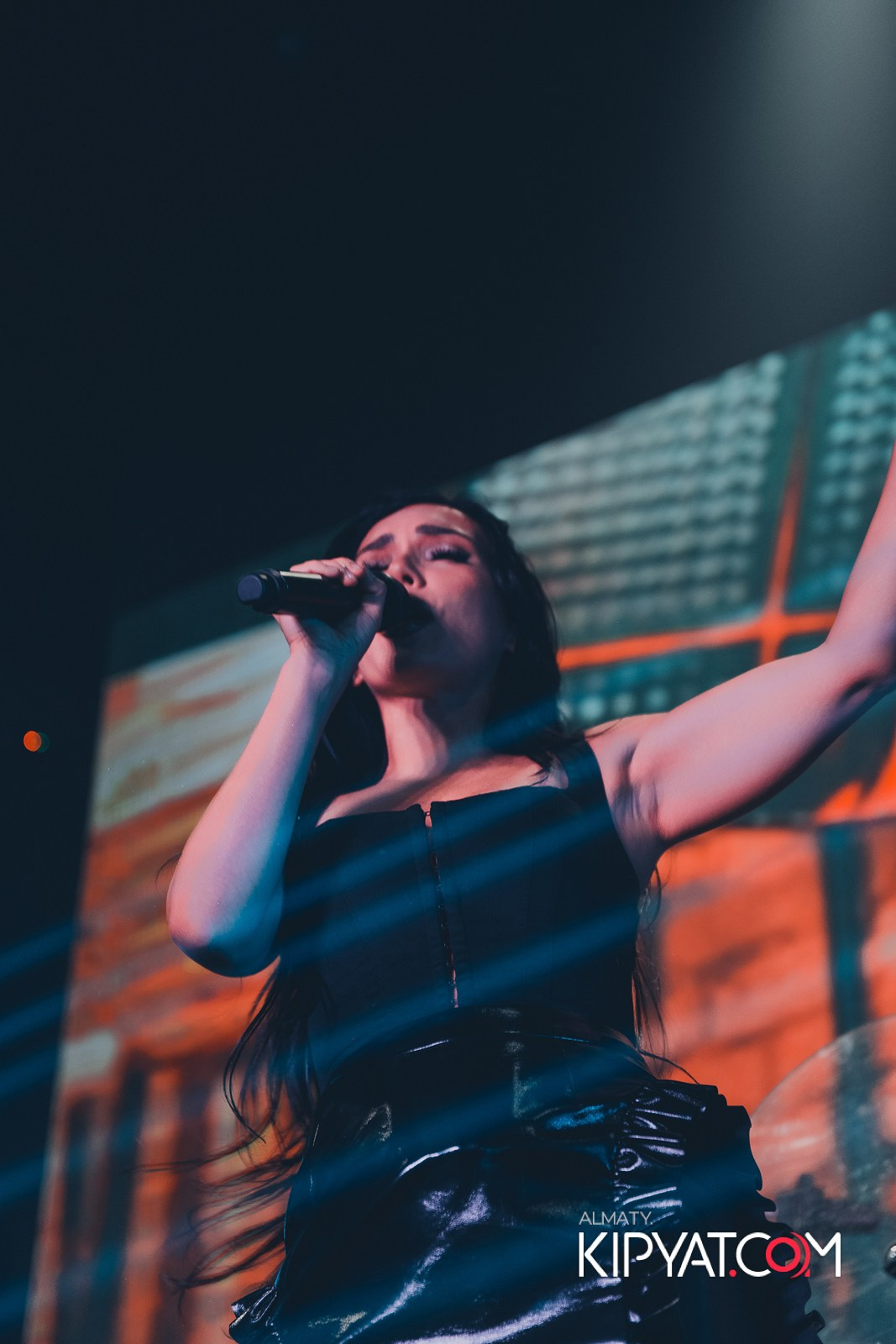 SANTA BARBARA — ВЫСТУПЛЕНИЕ ОЛЬГИ СЕРЯБКИНОЙ. КИПЯТКОМ АЛМАТЫ!