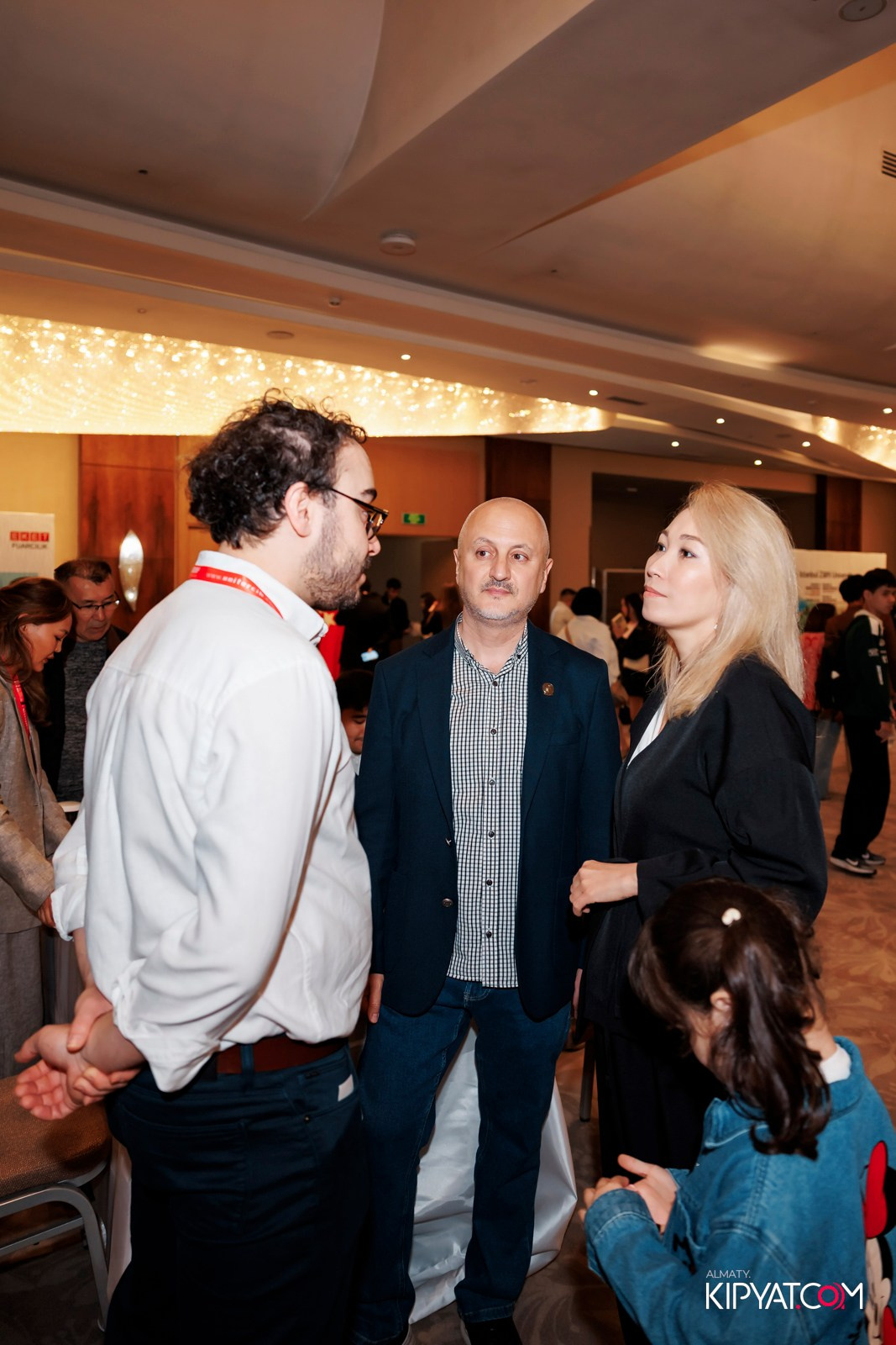 ВЫСТАВКА ТУРЕЦКИХ УНИВЕРСИТЕТОВ. КИПЯТКОМ АЛМАТЫ! Фотосъемка мероприятий в Алматы