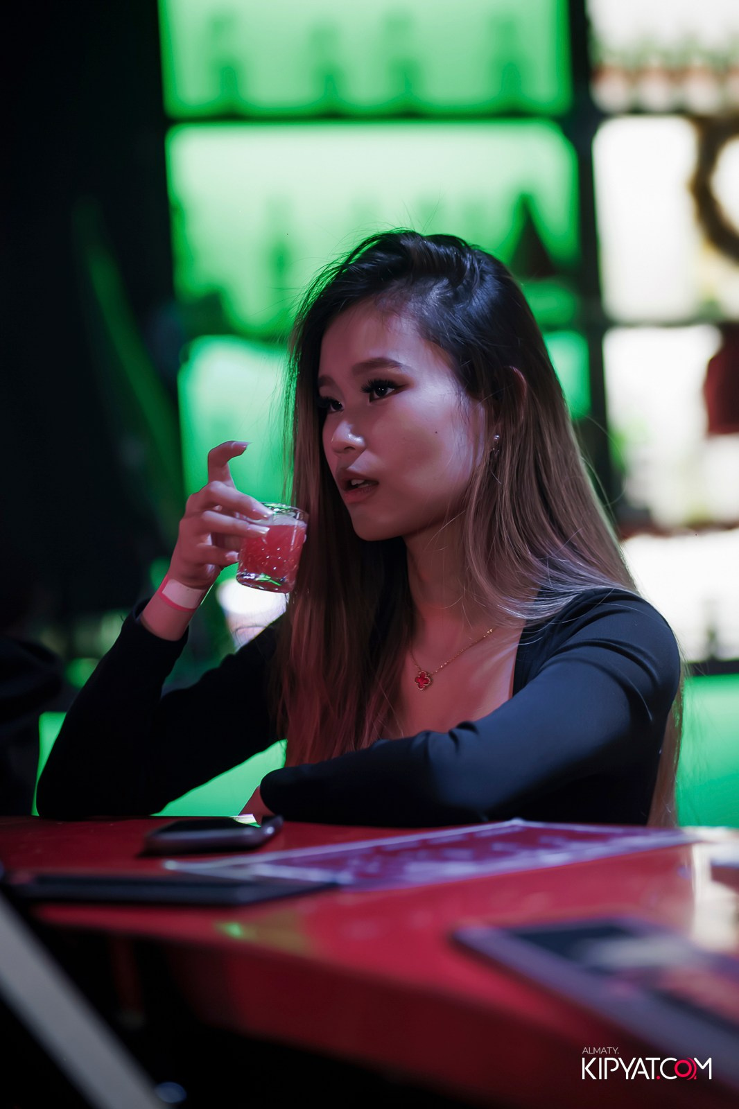 UYAT EMES BAR. КИПЯТКОМ АЛМАТЫ! Фотосъемка мероприятий в Алматы