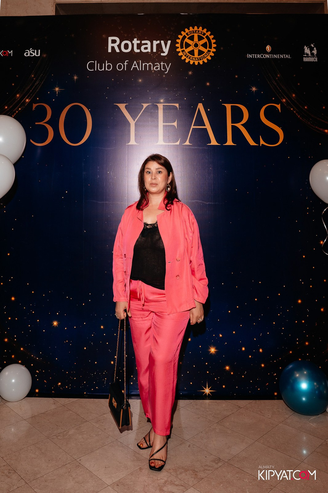 БЛАГОТВОРИТЕЛЬНЫЙ УЖИН В ЧЕСТЬ 30-ЛЕТИЯ ROTARY CLUB OF ALMATY. КИПЯТКОМ АЛМАТЫ!