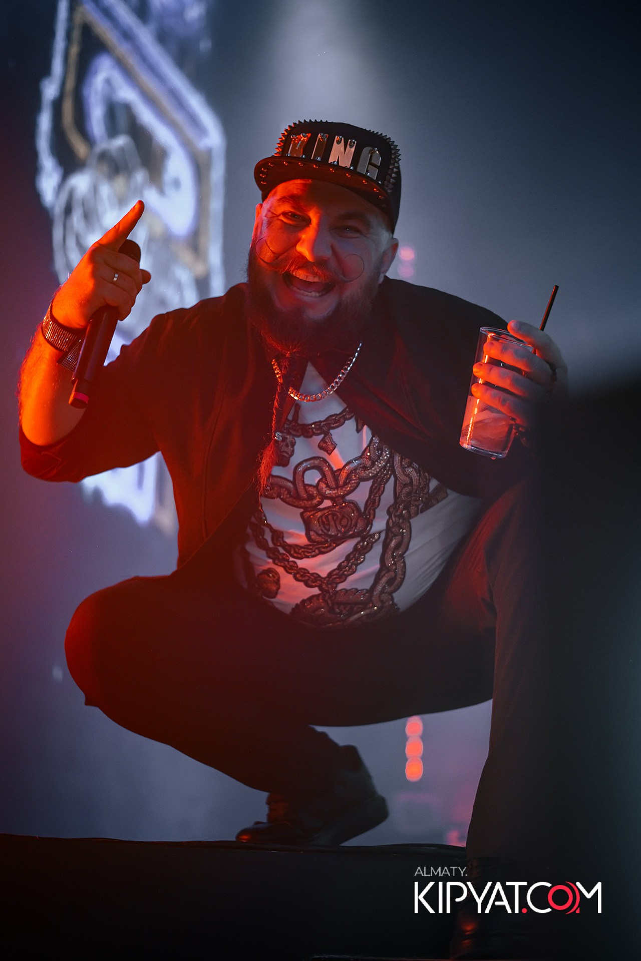 SANTA BARBARA ВЫСТУПЛЕНИЕ ГРУППЫ БРАТЬЯ ГРИММ. КИПЯТКОМ АЛМАТЫ!