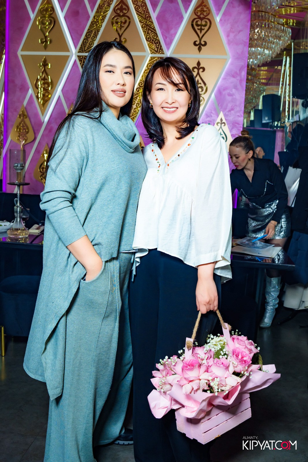 MOOD KARAOKE & TERRACE. КИПЯТКОМ АЛМАТЫ!