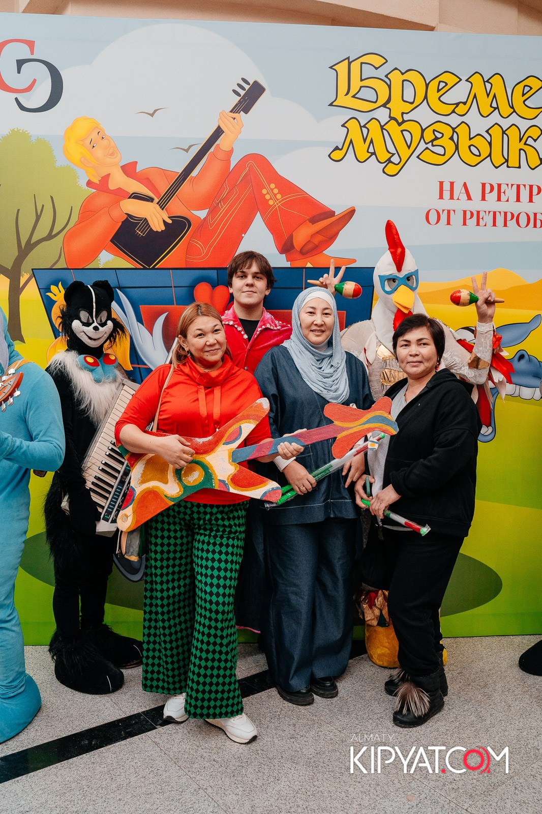 БРЕМЕНСКИЕ МУЗЫКАНТЫ НА РЕТРОФЕСТИВАЛЕ ОТ РЕТРОБАРА CELENTANO. КИПЯТКОМ АЛМАТЫ! Фотосъемка мероприятий в Алматы