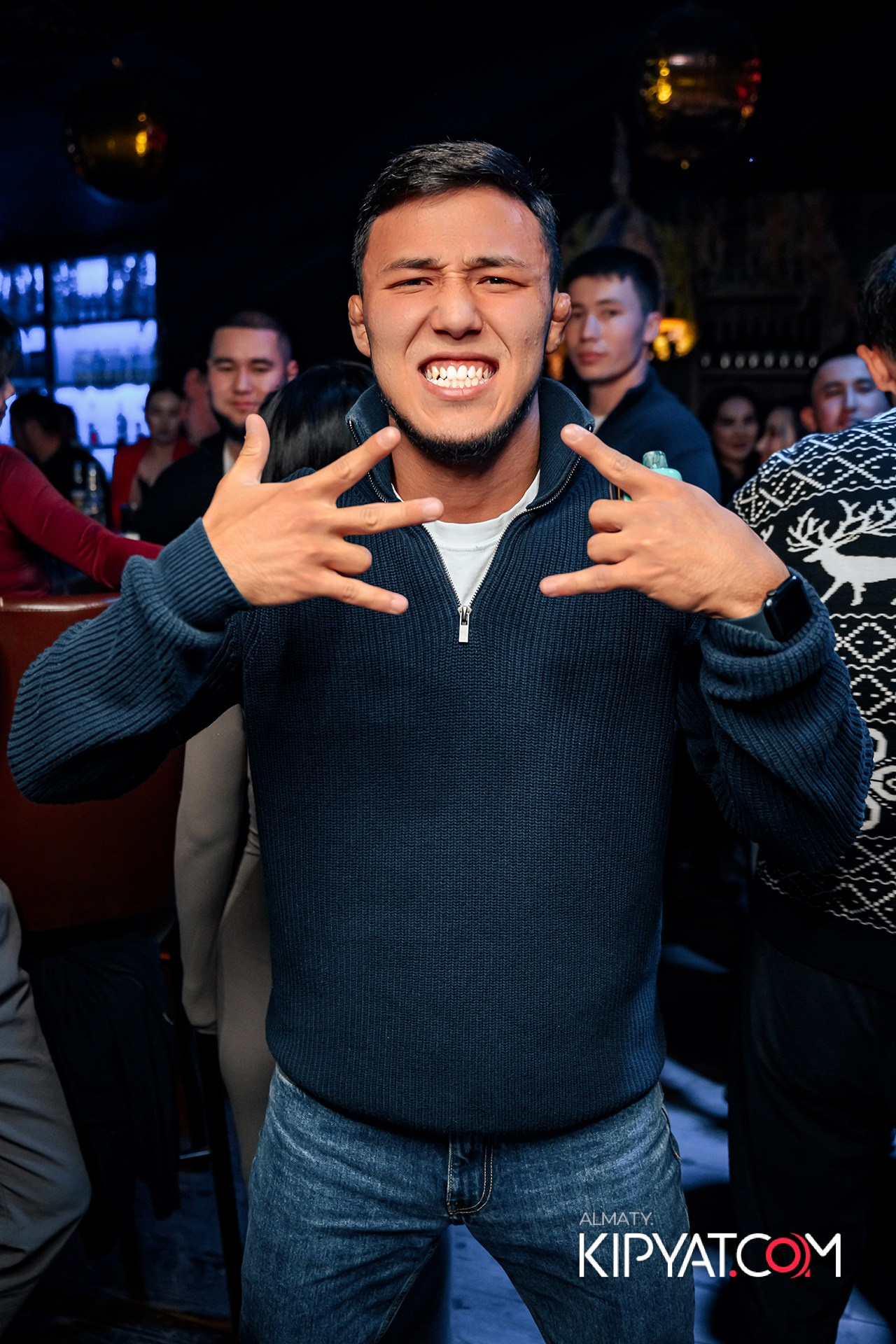 UYAT EMES BAR. КИПЯТКОМ АЛМАТЫ!