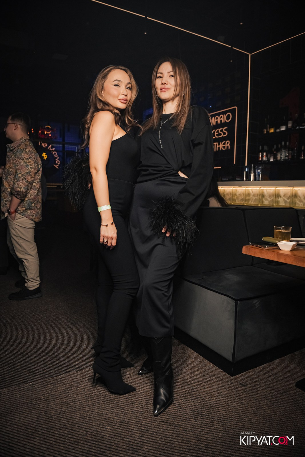 CLUB SHOW BY ИРИНА КАЙРАТОВНА В SANTA BARBARA CLUB. КИПЯТКОМ АЛМАТЫ!