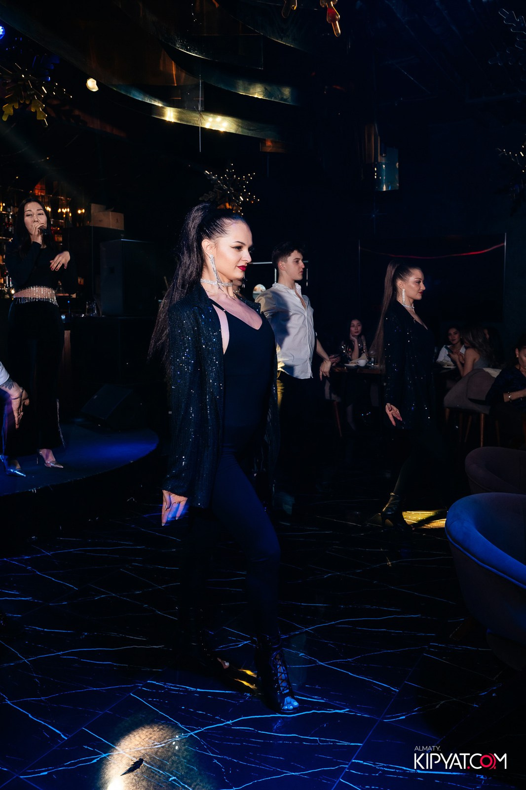 MOOD KARAOKE & TERRACE. КИПЯТКОМ АЛМАТЫ!