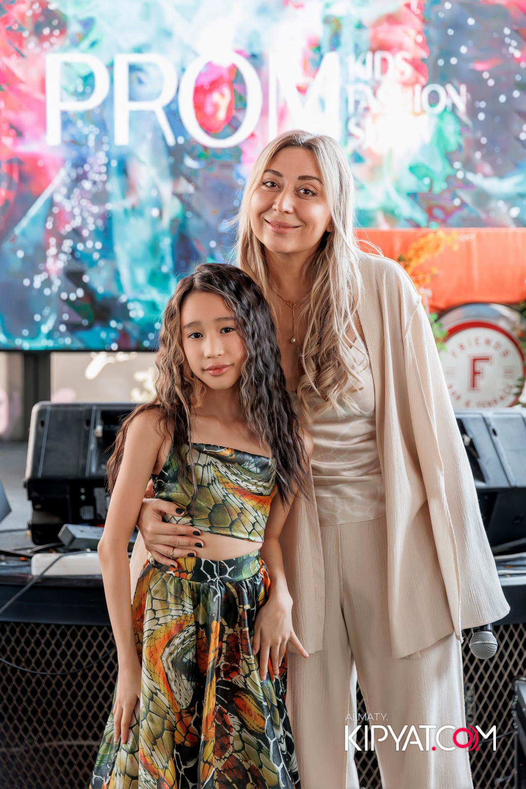 PROM KIDS FASHION SHOW. КИПЯТКОМ АЛМАТЫ!