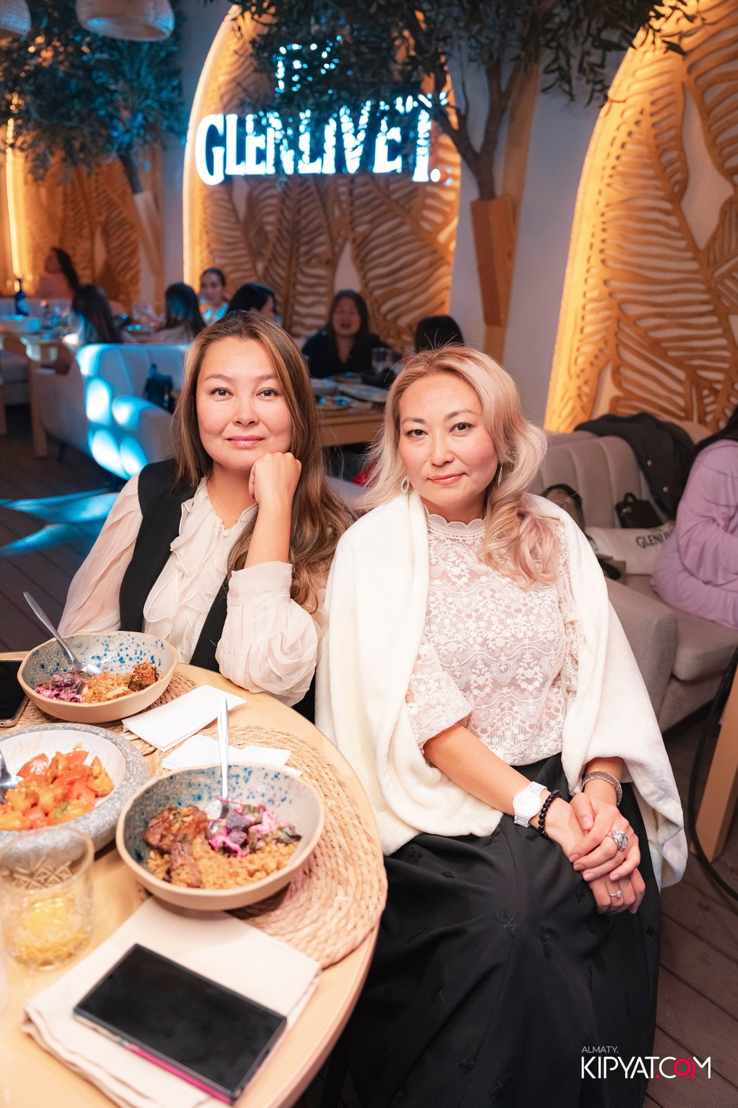 THE BROOKLN B MOOD KARAOKE & TERRACE. КИПЯТКОМ АЛМАТЫ!