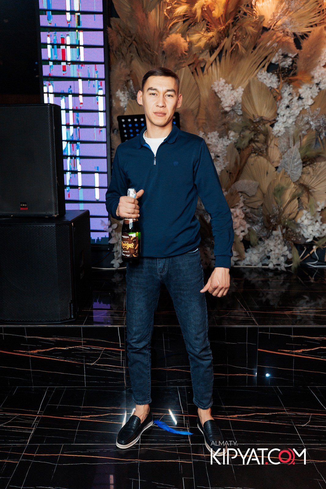 БАР ПАНАЕХАЛИ НА ДОСТЫК. КИПЯТКОМ АЛМАТЫ!