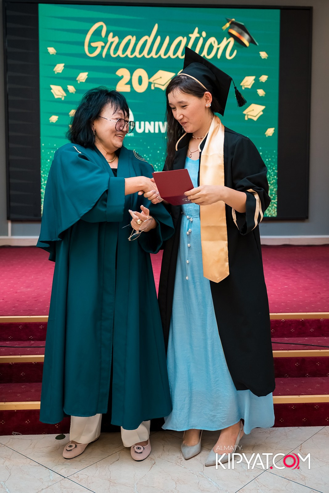 GRADUATION 2025 Q UNIVERSITY. КИПЯТКОМ АЛМАТЫ!