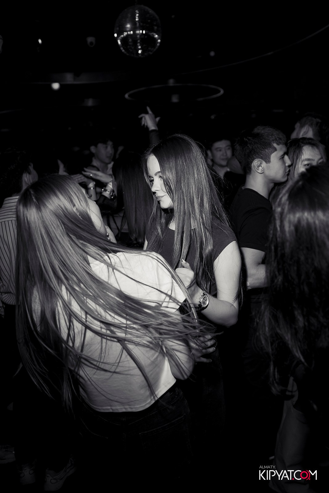 EVENT BAR. КИПЯТКОМ АЛМАТЫ!