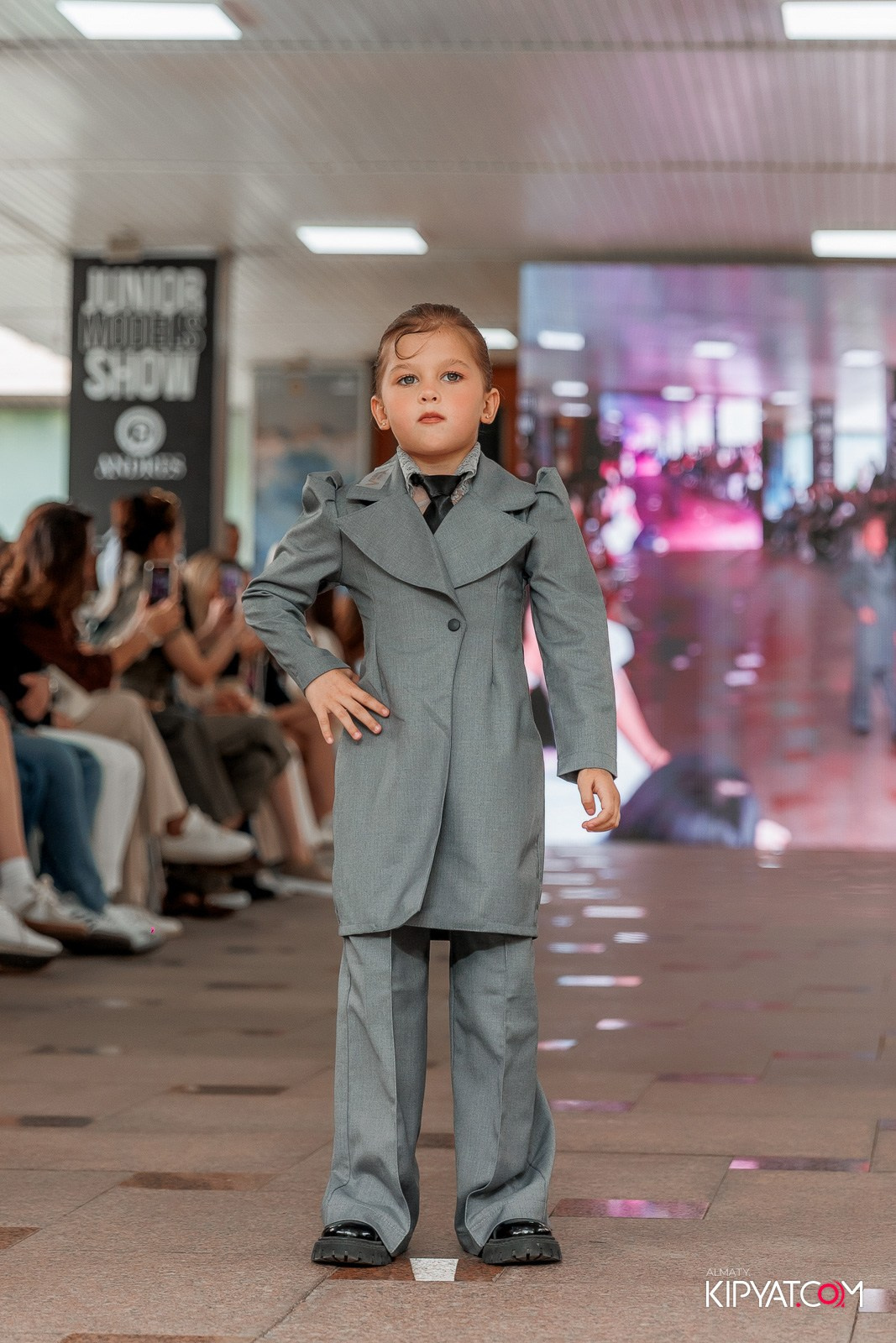 JUNIOR FASHION SHOW. КИПЯТКОМ АЛМАТЫ!