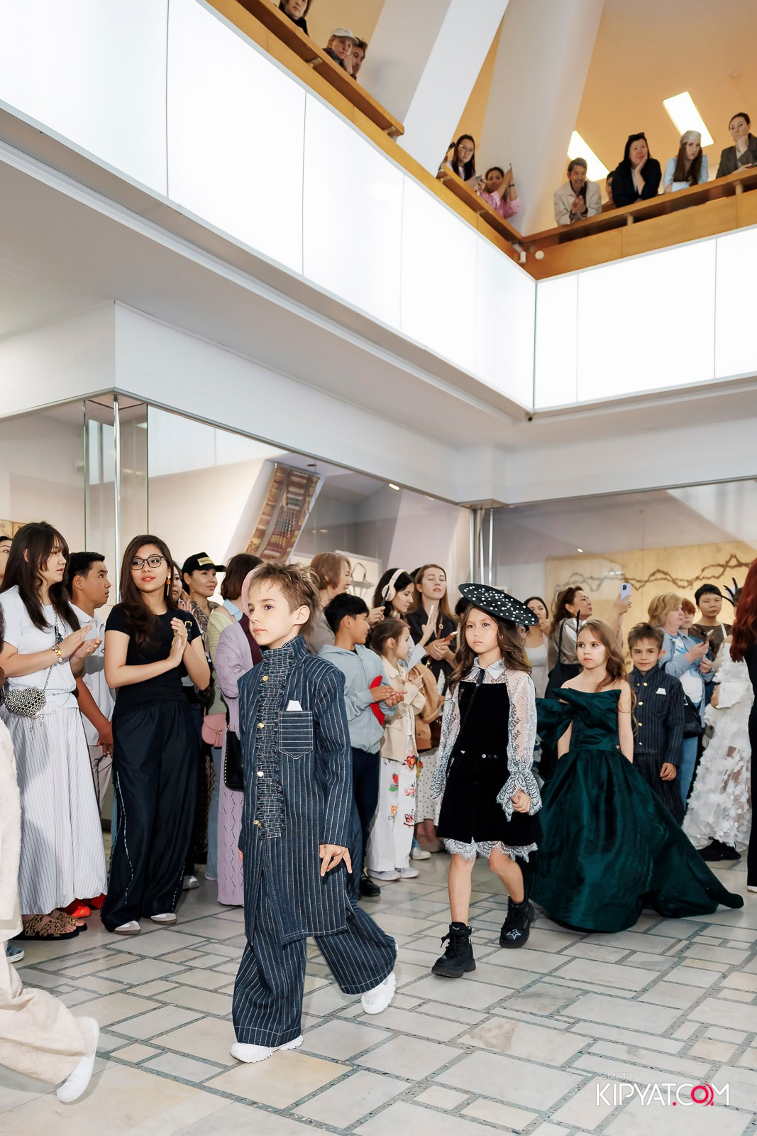 JUNIOR MODELS SHOW. ПЕРФОМАНС НОЧЬ В МУЗЕЕ. КИПЯТКОМ АЛМАТЫ! Фотосъемка мероприятий в Алматы