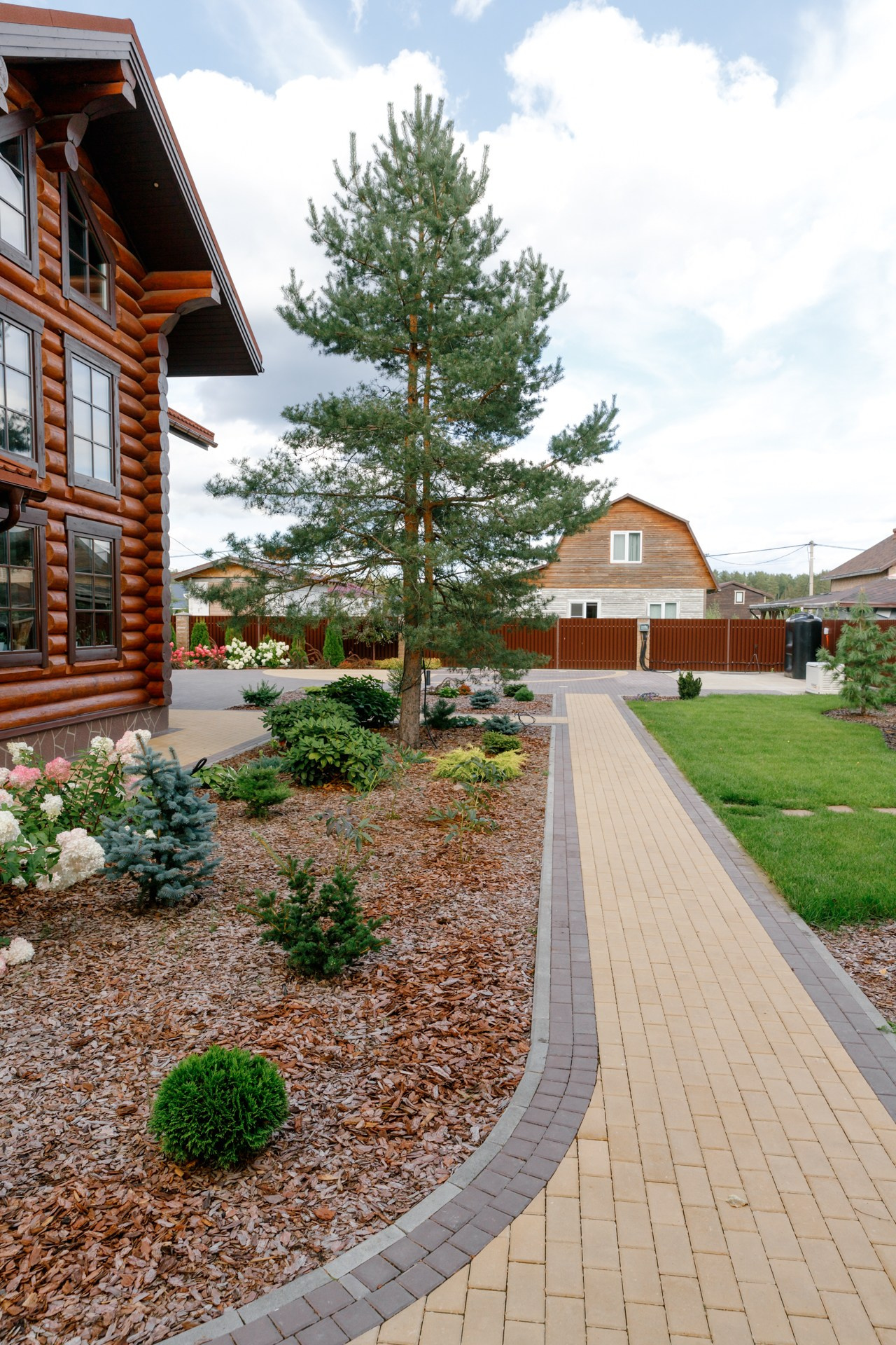 Загородный дом. Ландшафтный дизайн. Репортажный фотограф в Санкт-Петербурге Жолудев Владислав