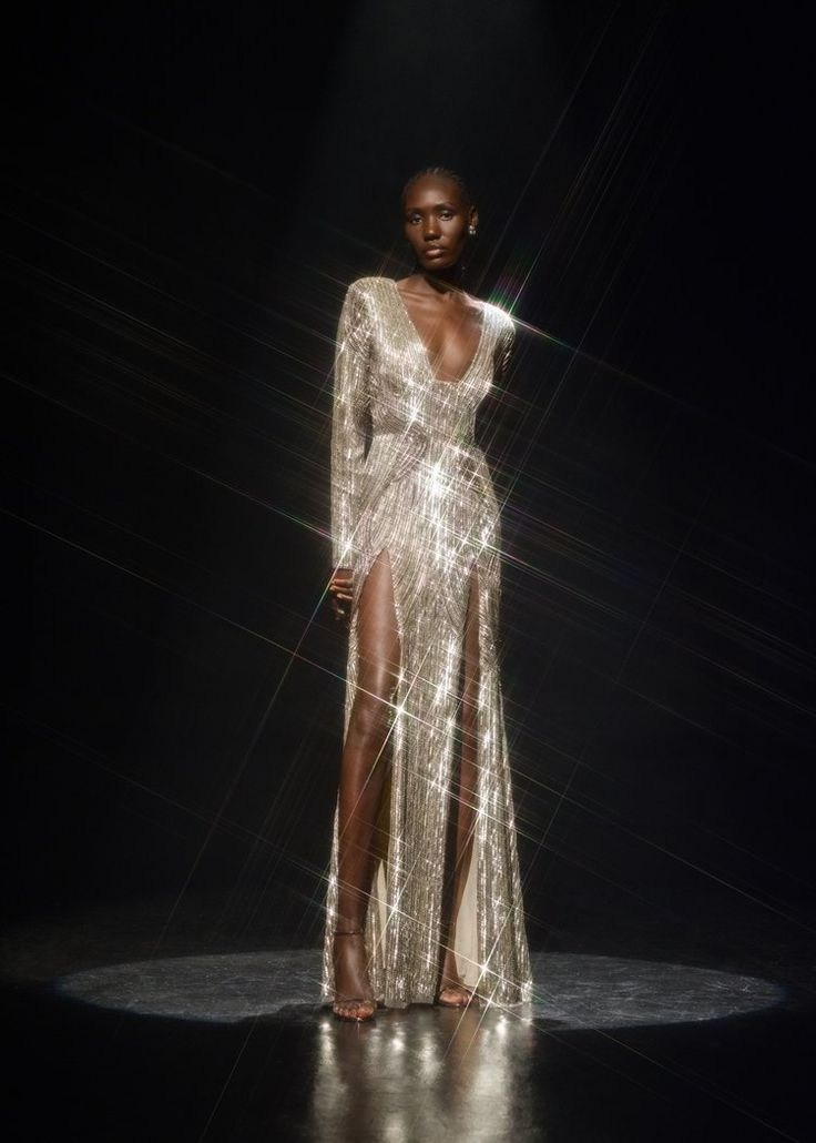 Тренды новогодних съемок 2025. Фотограф в Екатеринбурге Артём Зайнетдинов