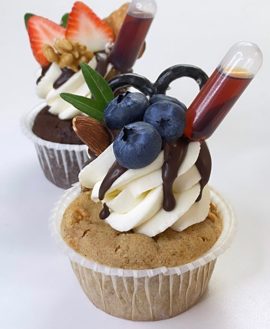 Капкейки фуршетные с алкоголем. Katyasugarsugar капкейки, зефир, торты Москва