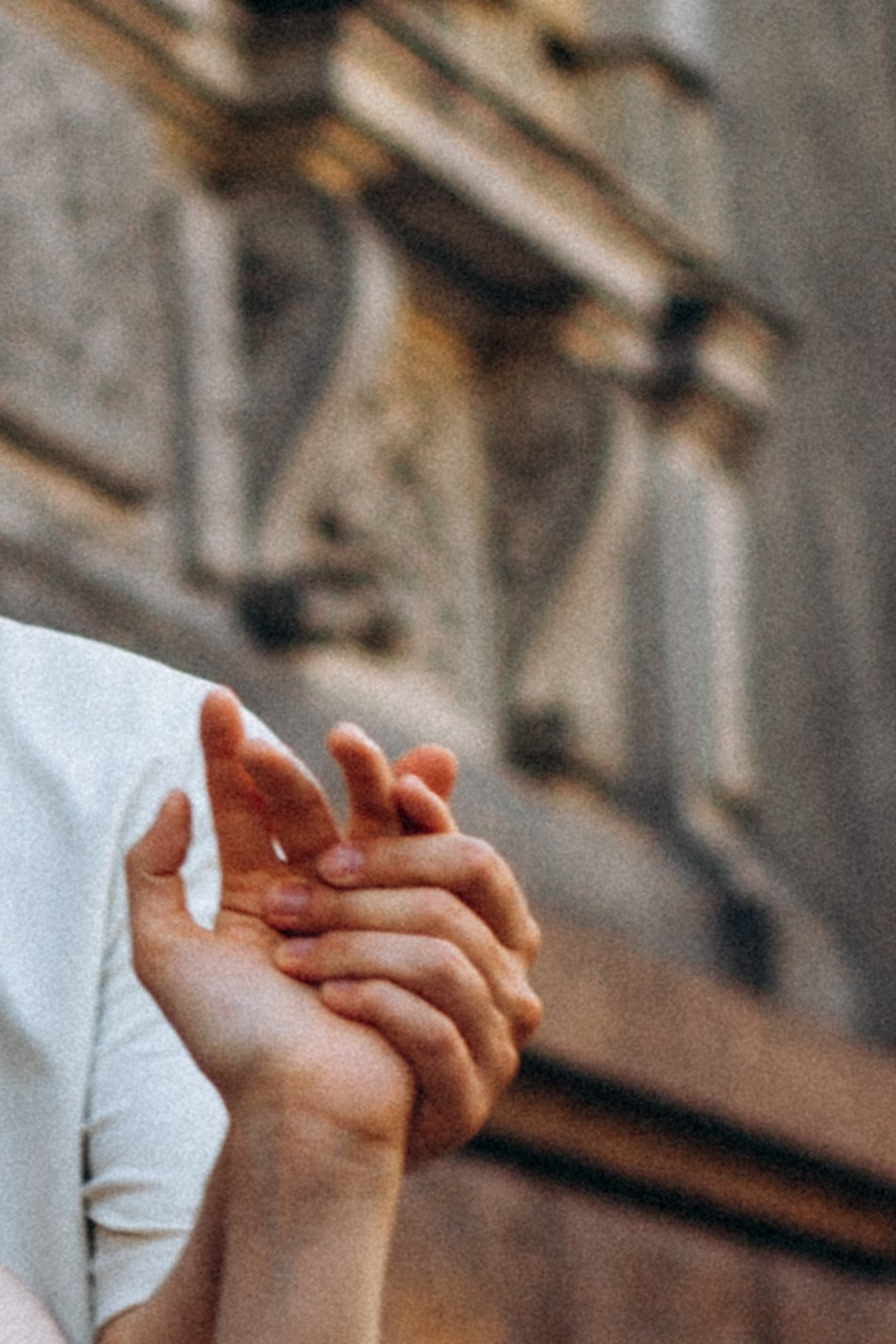 Валерия с супругом в июле. Фотопрогулка в Петербурге. Индивидуальный и семейный фотограф в Санкт-Петербурге