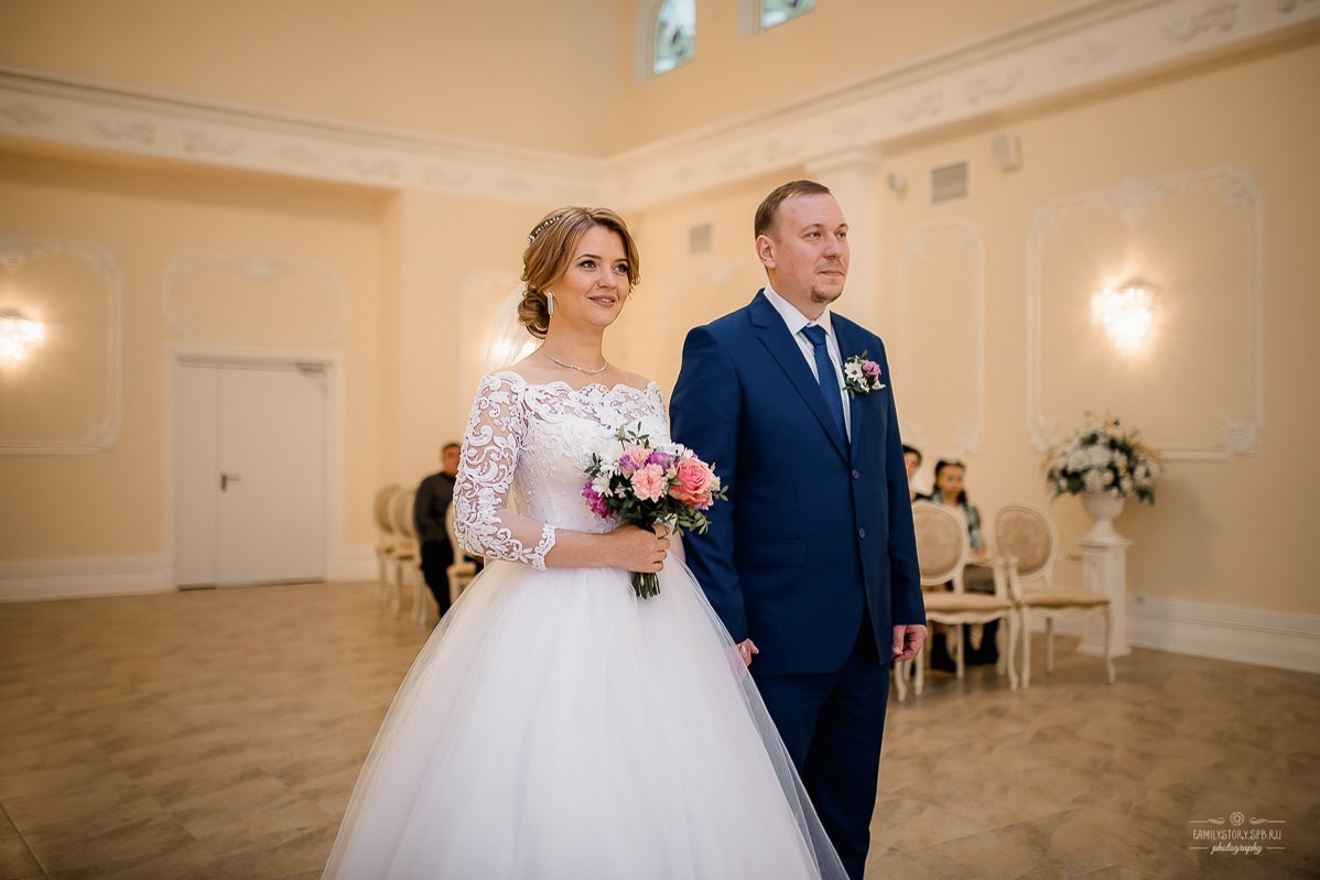 Свадебная фотосессия в интерьере: уют, фактура и свет как у старых мастеров. Свадебный фотограф — Санкт-Петербург (СПб) Питер