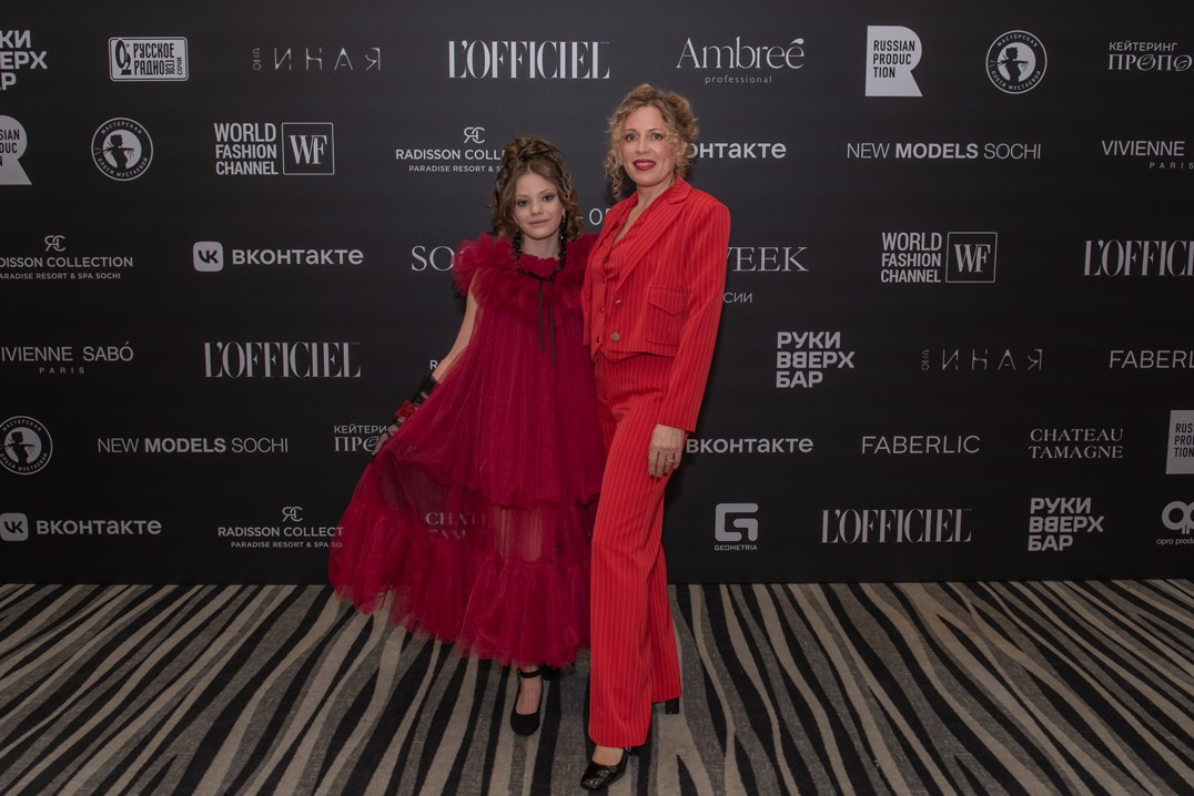 SochiFashionWeek2024 дизайнер Анохина Светлана. Семейный и коммерческий фотограф в Сочи Александр Бодунов