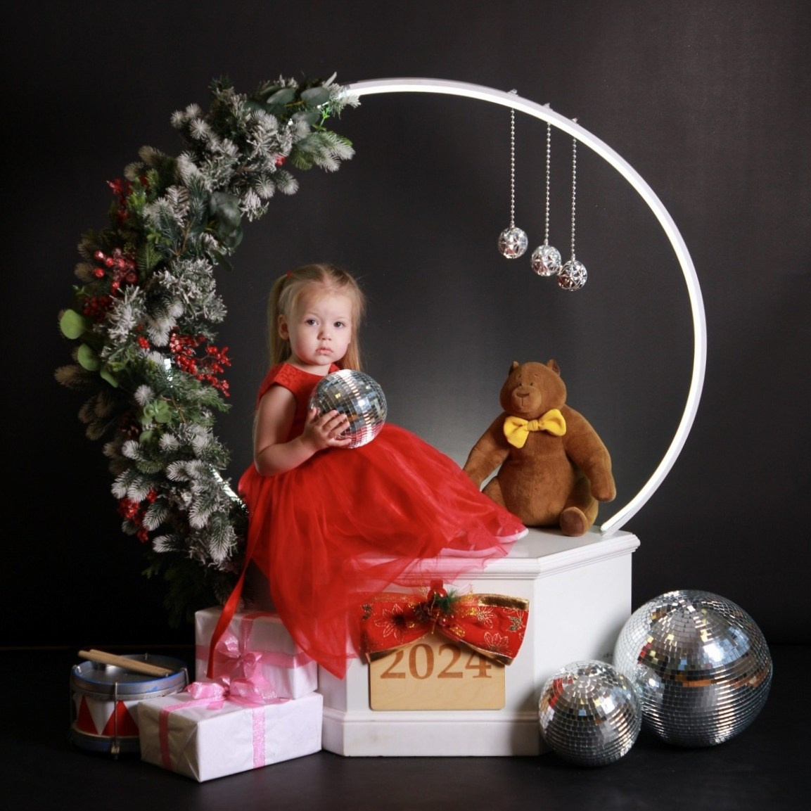 Студийная съёмка. Школьные выпускные альбомы в Москве Марина Николаева