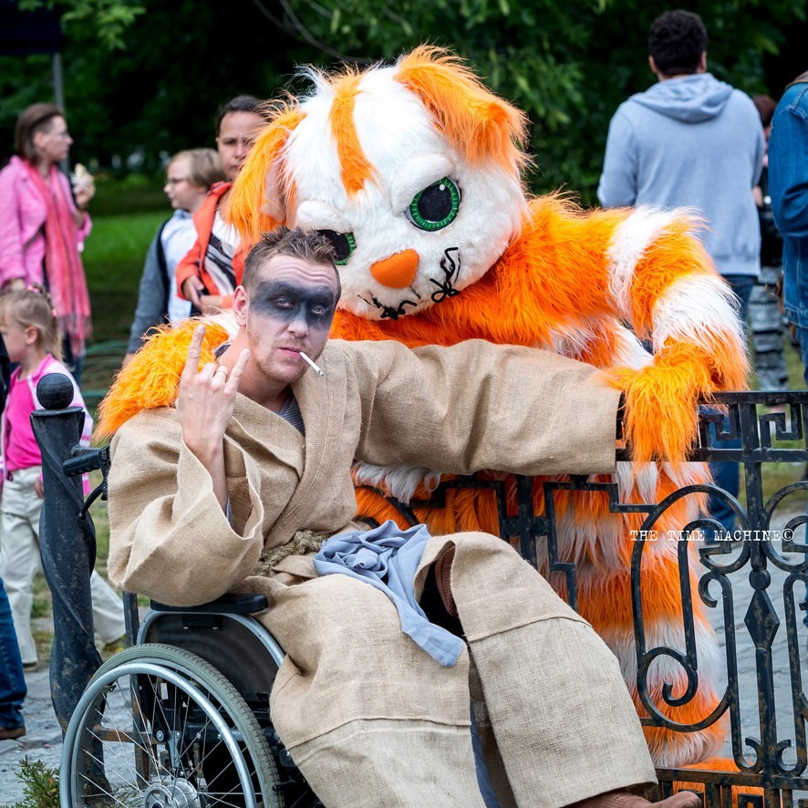 ТЕАТР. Фотограф для маркетплейсов Михаил Бове