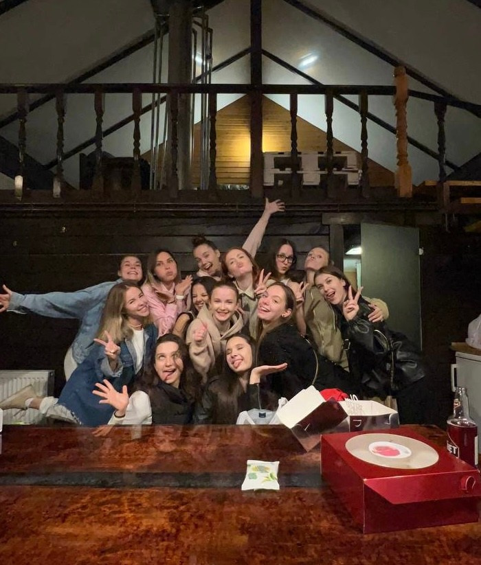 LIFE. Танцевальная шоу-группа «GRANAT»