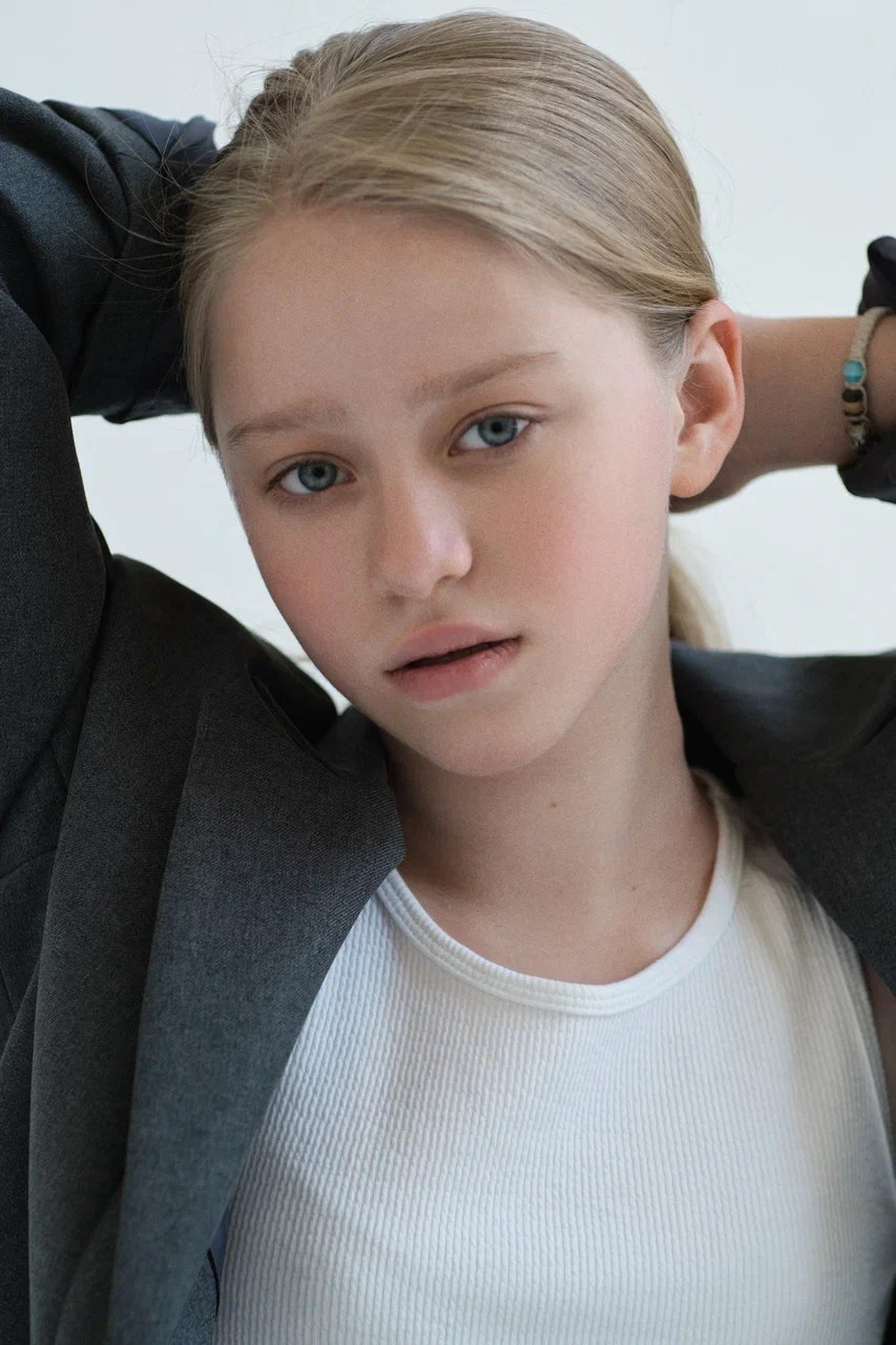 Миронова Анастасия 13 ЛЕТ 160 СМ. Детское модельное агентство Musthave agency. База профессиональных моделей