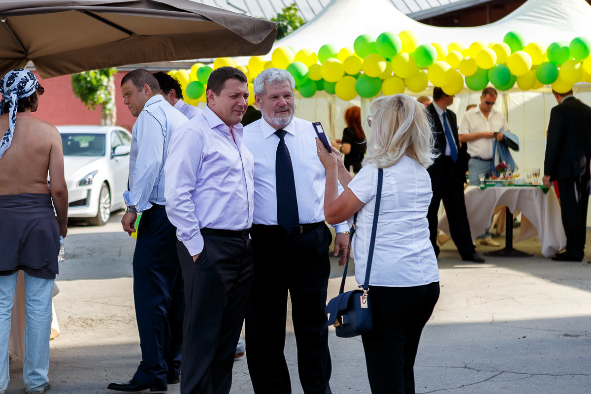 Бэкстейдж со съемок фильма "День выборов 2". Фотограф в Астрахани