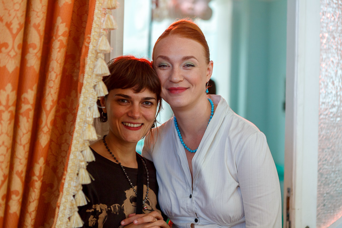 Бэкстейдж со съемок фильма "День выборов 2". Фотограф в Астрахани