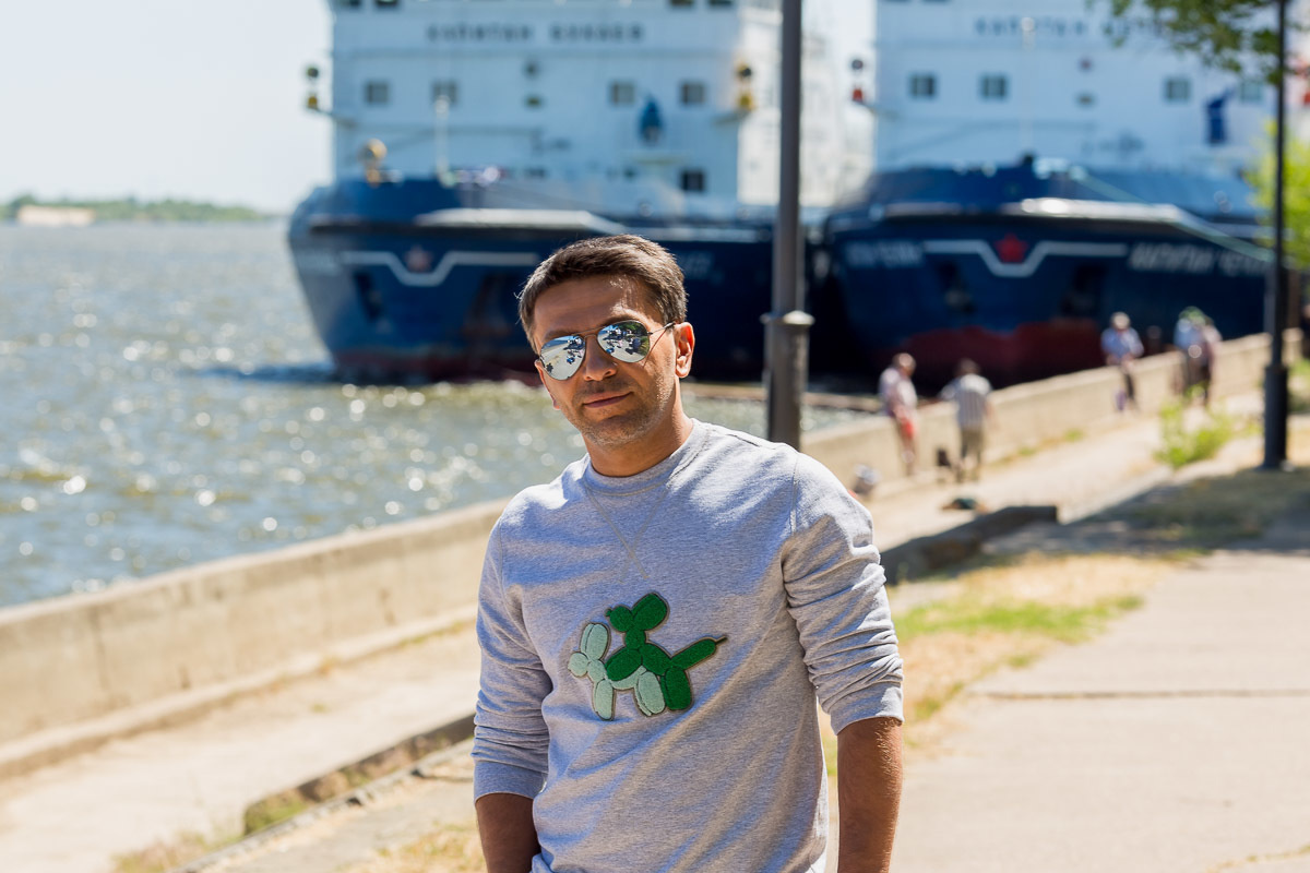 Бэкстейдж со съемок фильма "День выборов 2". Фотограф в Астрахани