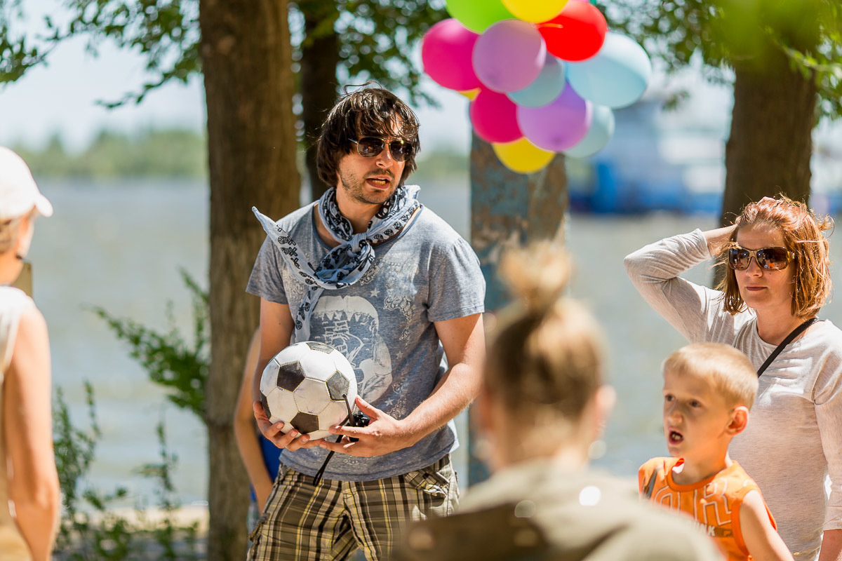 Бэкстейдж со съемок фильма "День выборов 2". Фотограф в Астрахани