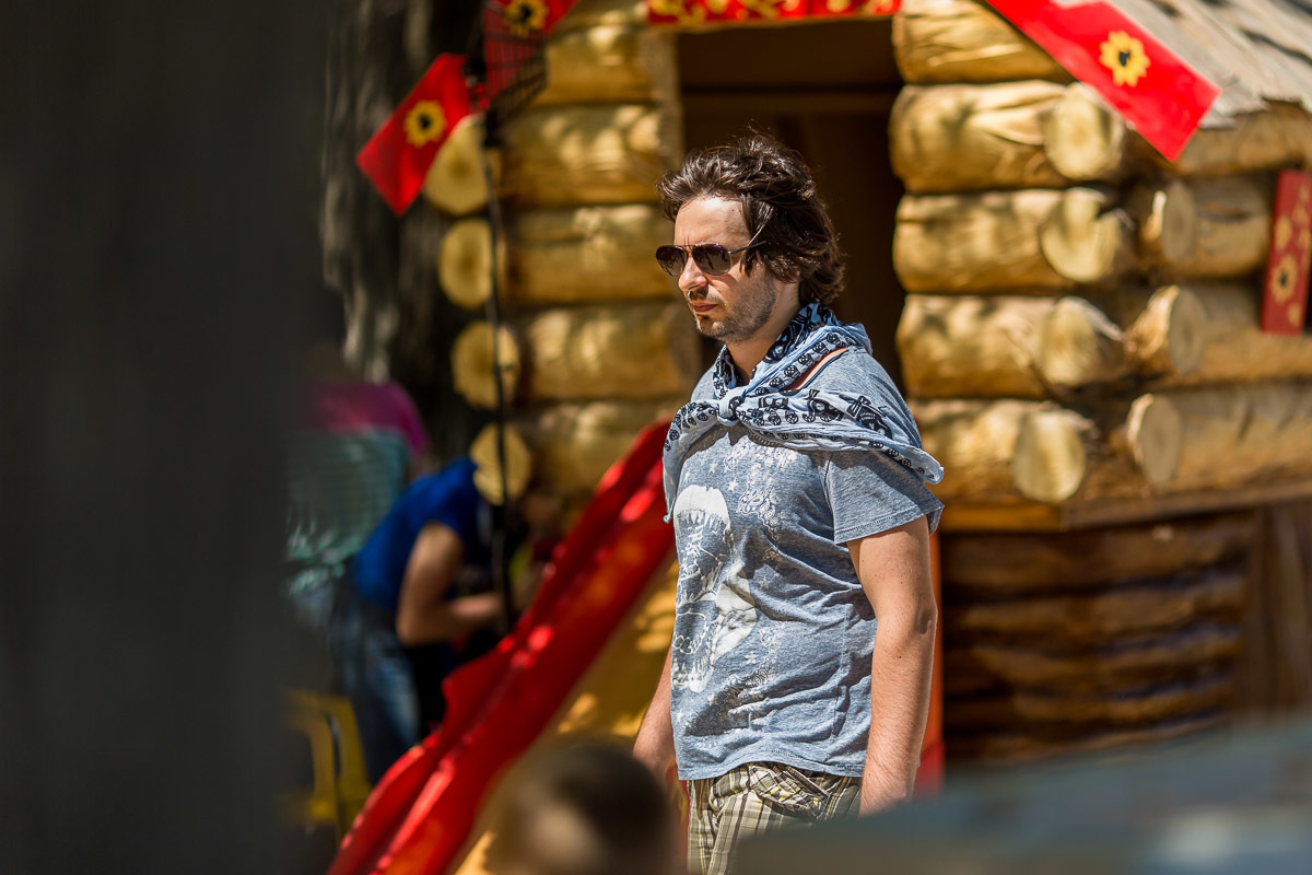 Бэкстейдж со съемок фильма "День выборов 2". Фотограф в Астрахани