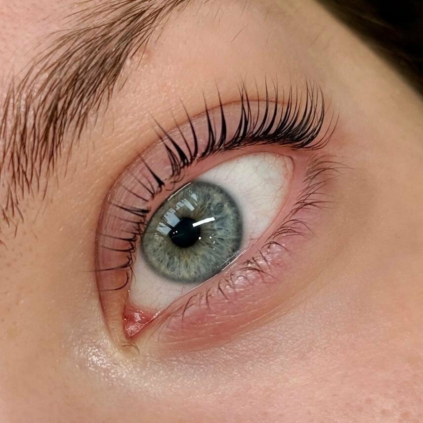 БРОВИ И РЕСНИЦЫ. Студия «Религия Красоты», метро Яхромская