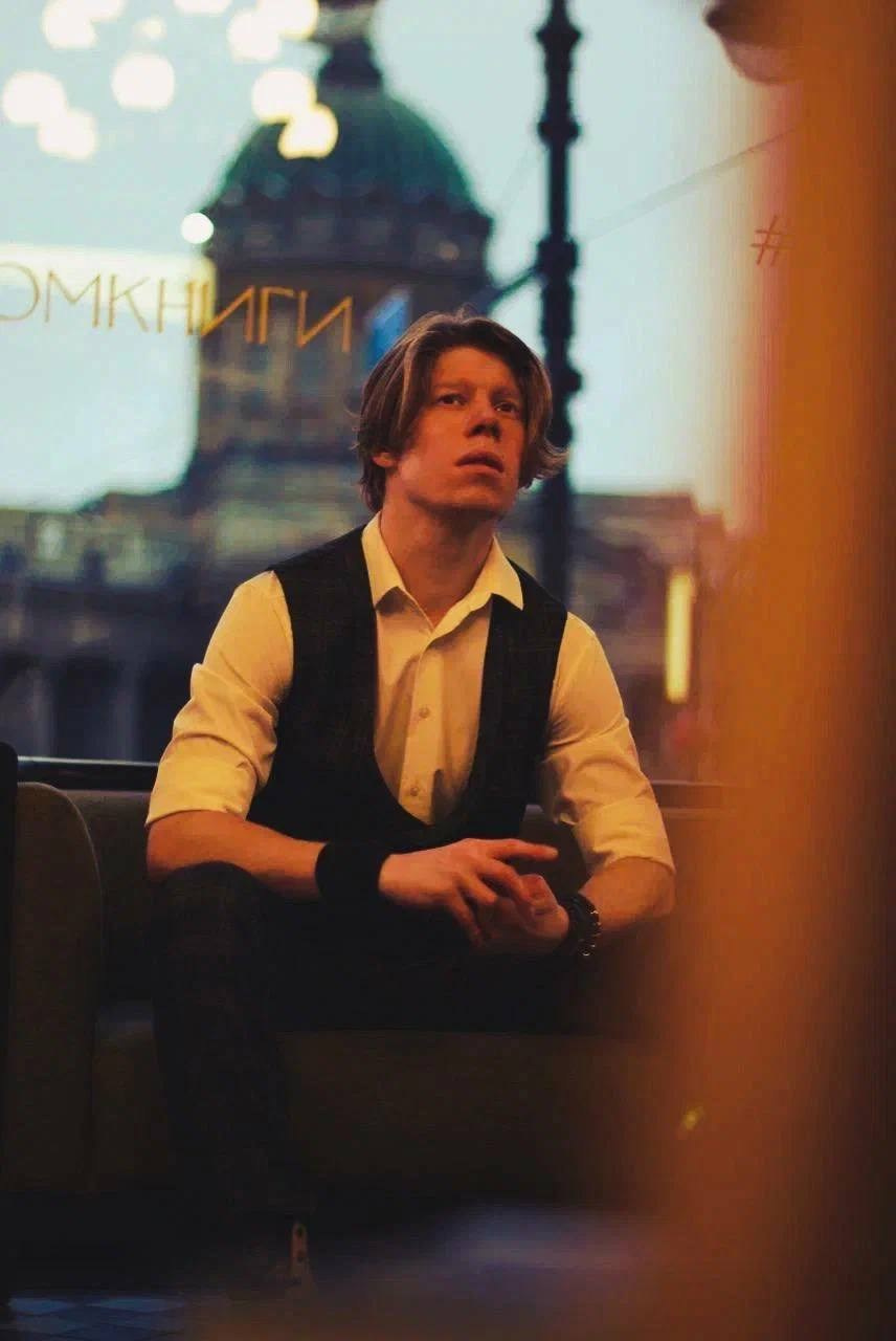 Осень. Костюмер, художник кино и телевидения в спб