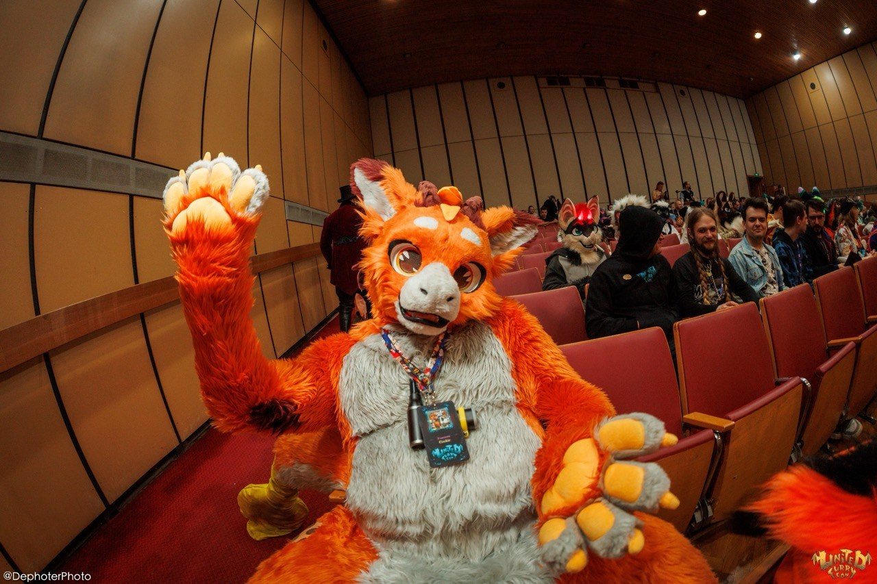 United Furry Convention 2026. Различные мероприятия и просто фотографии людей