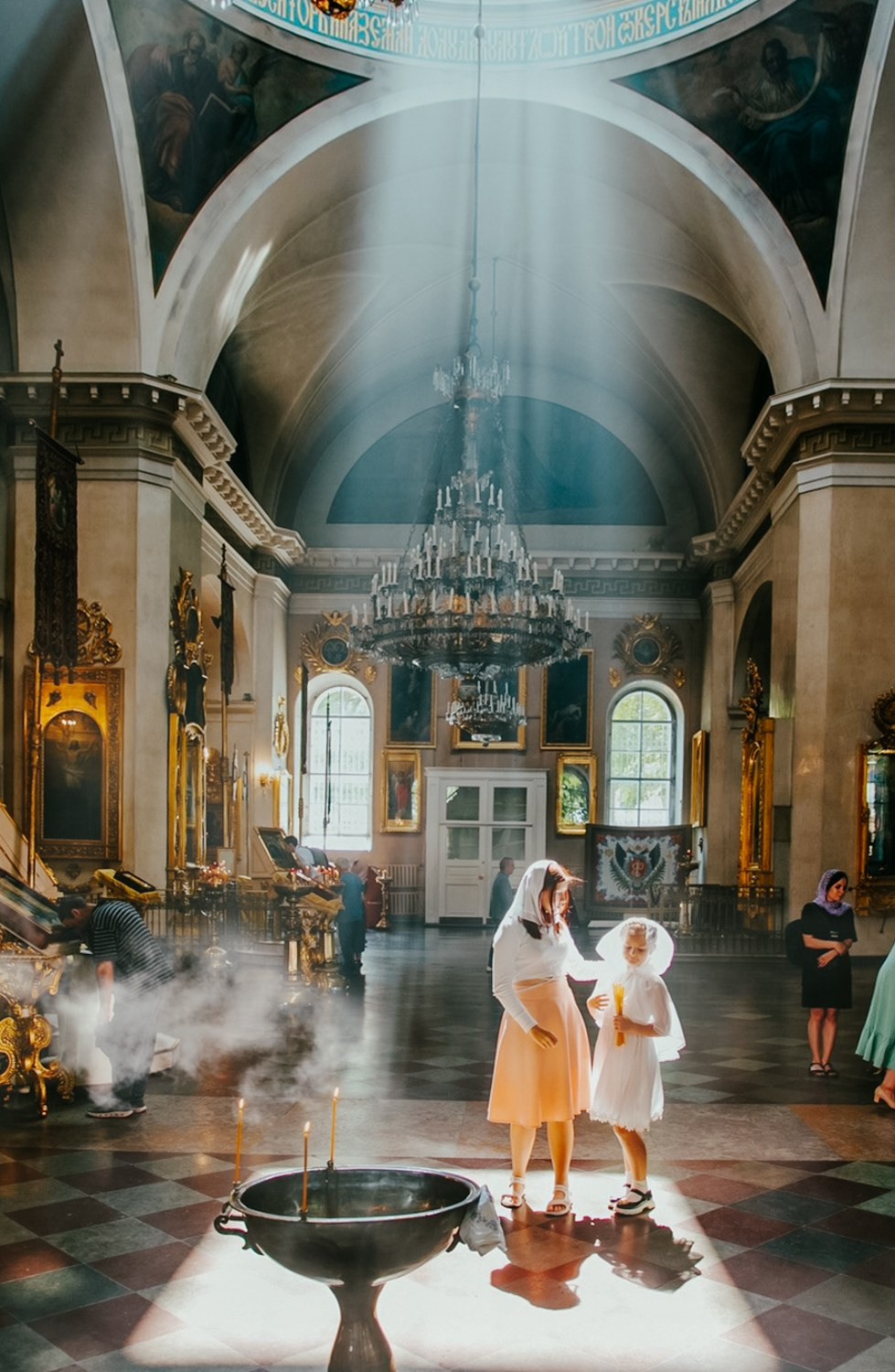 Фотосъемка крещений в Санкт Петербурге и области. Найти хорошую церковь для крещения. Душевны батюшка. Где крестить в СПб. Лучший храм для крещения. Сколько стоит крещение в СПб. Крестить без крестных. Крестить без собеседования. Фотограф на крещение