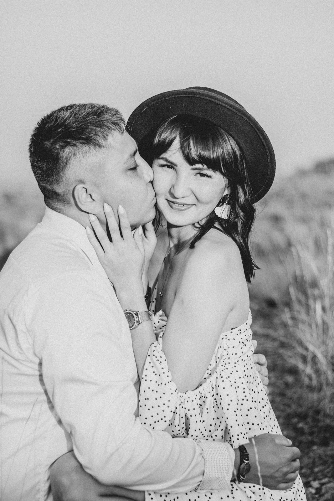 Фотограф Лавстоори истории любви, парная фотосессия Оренбургская область, Орск, Новотроицк, Гай. Женский фотограф в Орске Новотроицке Динара Долганова