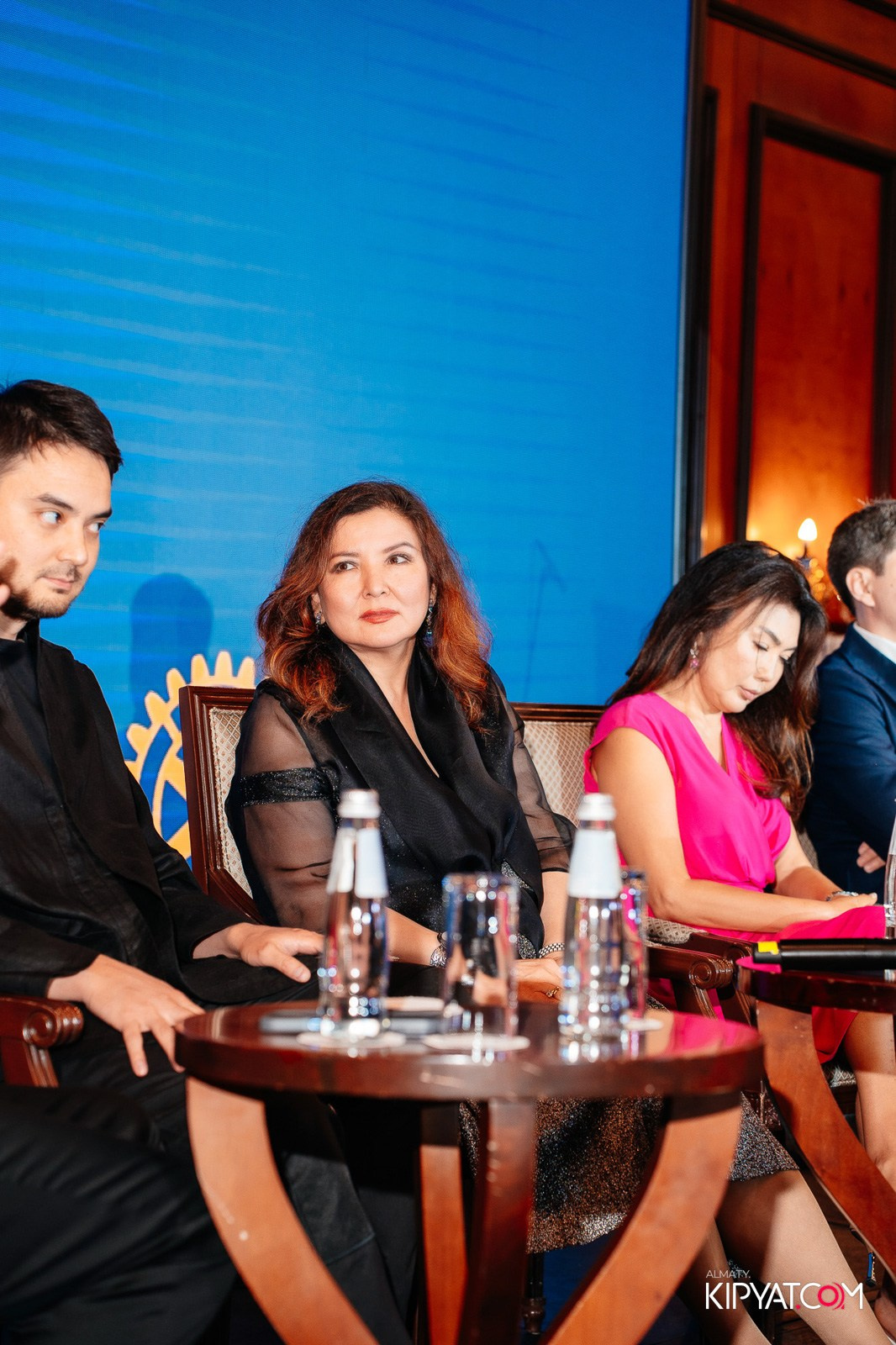 БЛАГОТВОРИТЕЛЬНЫЙ УЖИН В ЧЕСТЬ 30-ЛЕТИЯ ROTARY CLUB OF ALMATY. КИПЯТКОМ АЛМАТЫ!