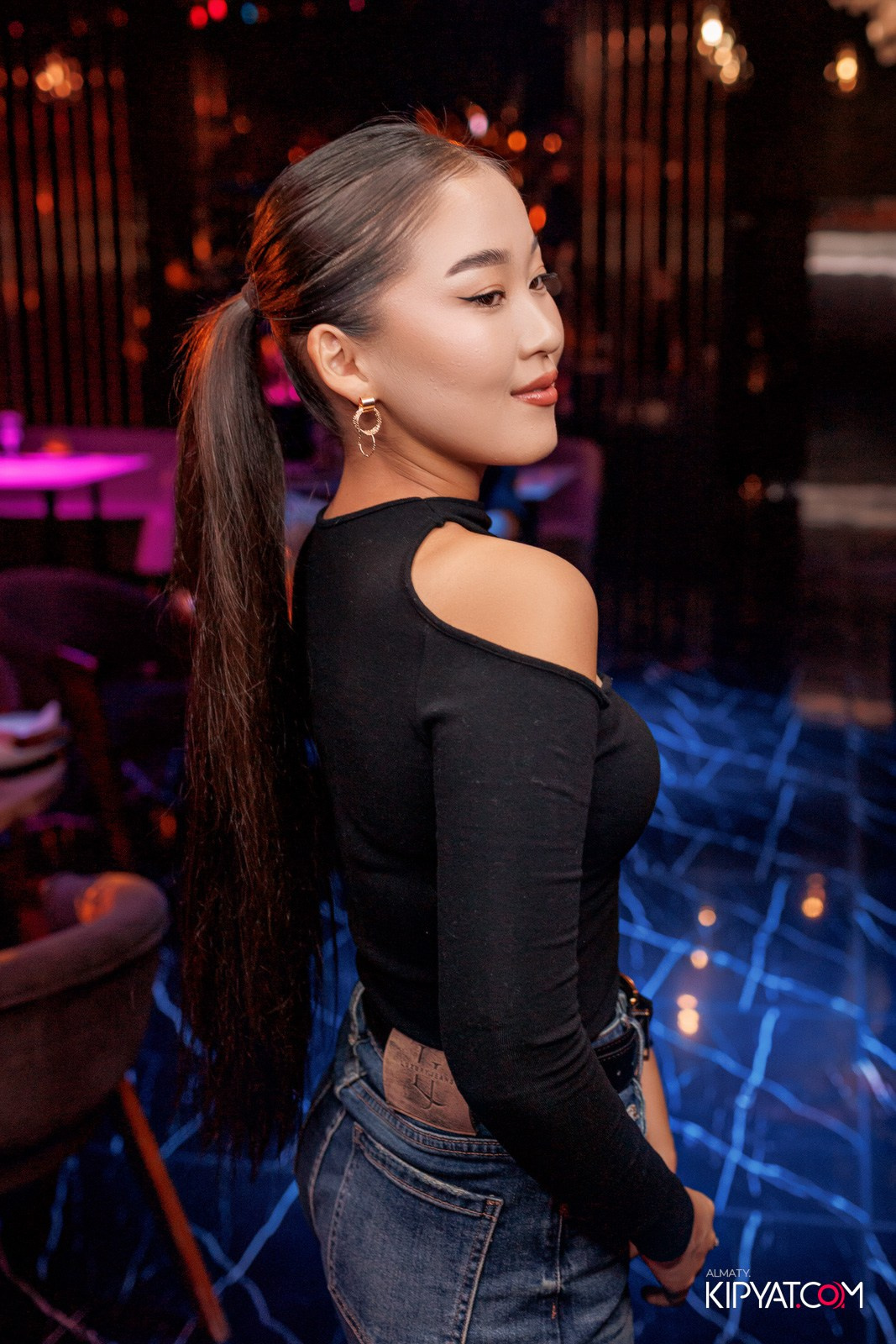 MOOD KARAOKE & TERRACE. КИПЯТКОМ АЛМАТЫ!