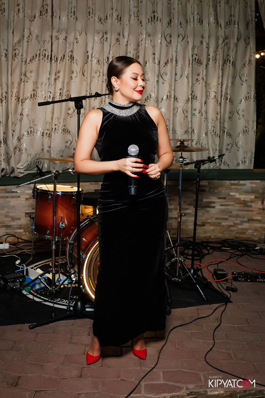 РЕСТОРАН УЧ ЛЯГАН. КИПЯТКОМ АЛМАТЫ!