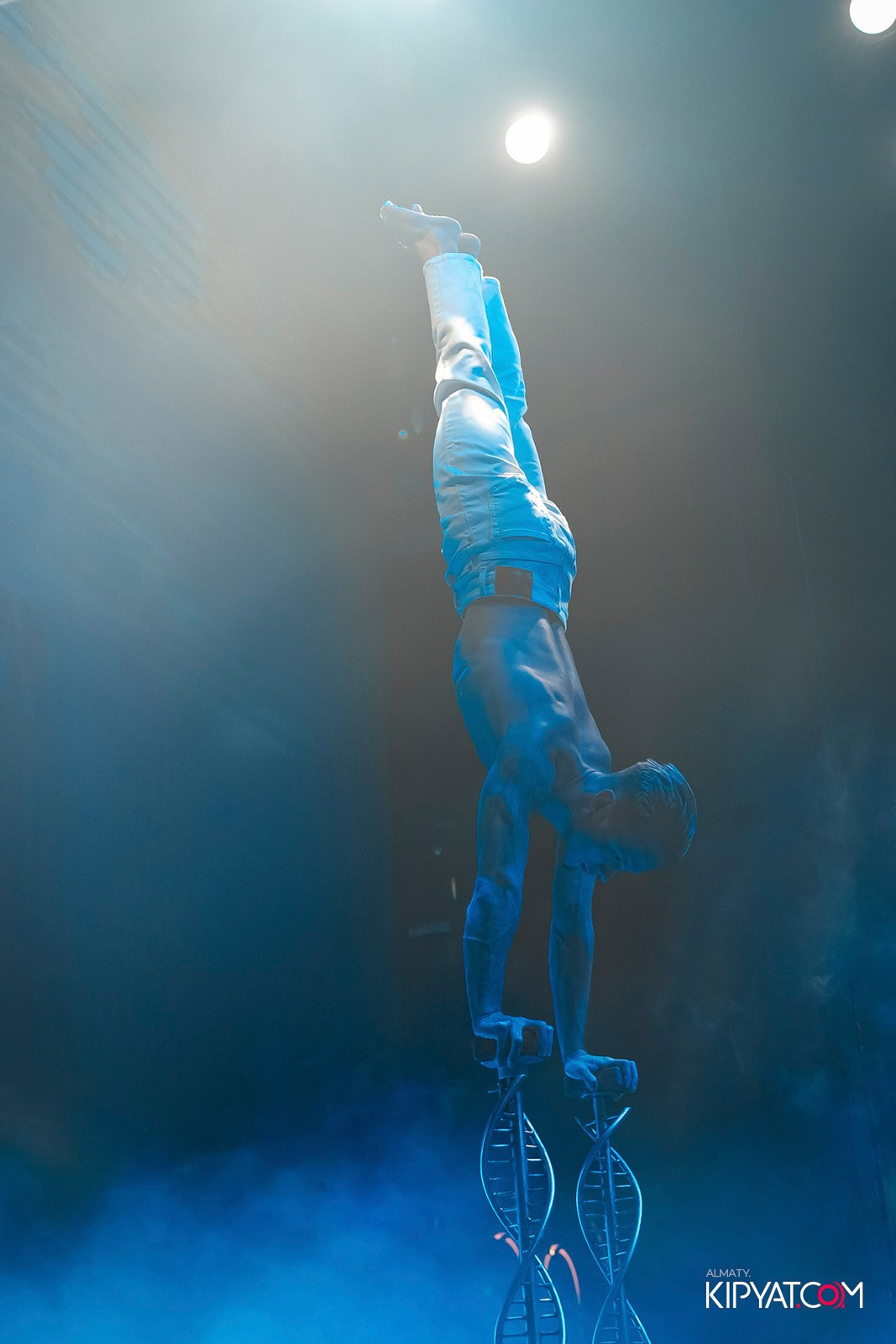 QUEEN. КИПЯТКОМ АЛМАТЫ!