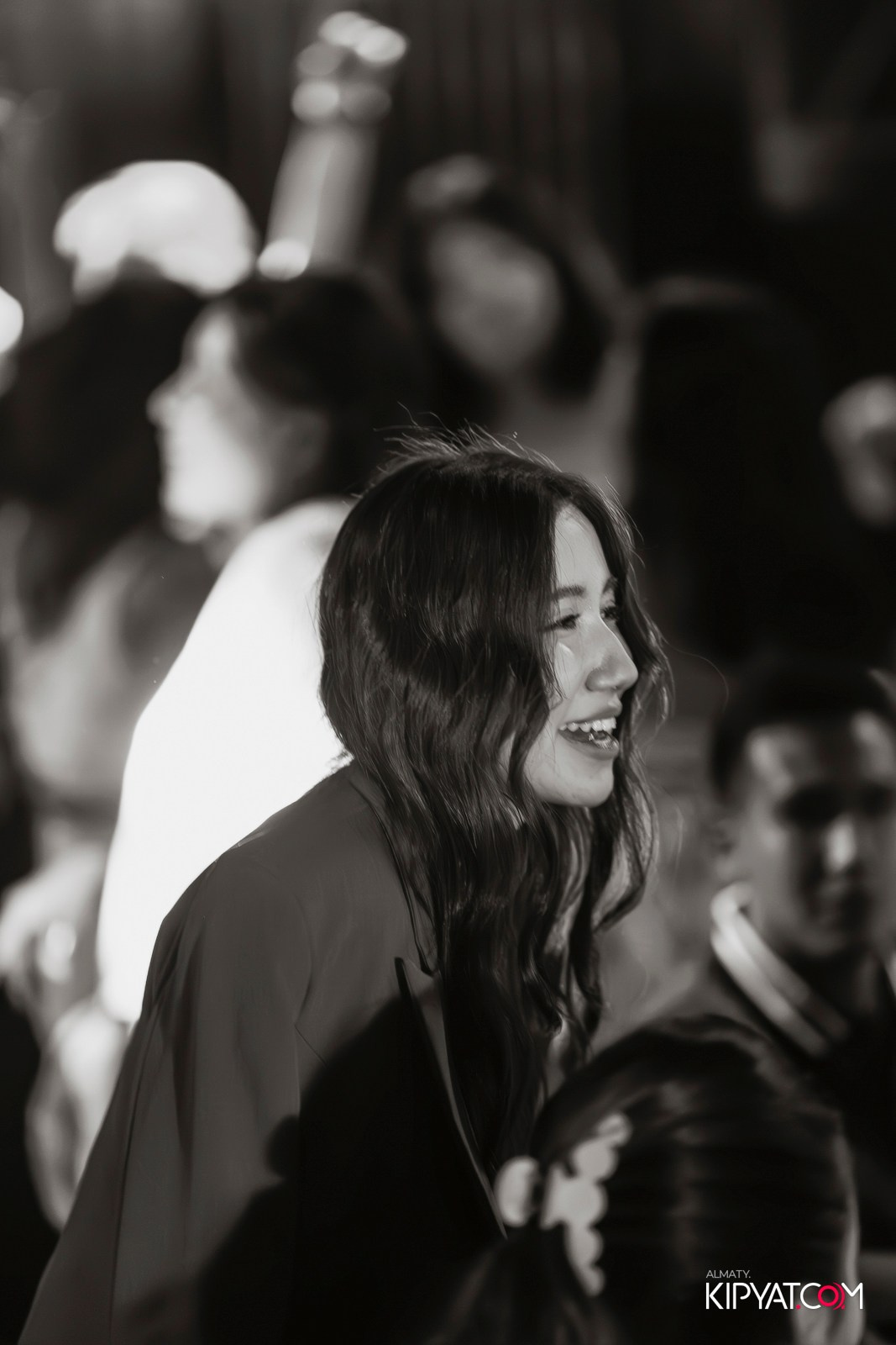 MOOD KARAOKE & TERRACE. КИПЯТКОМ АЛМАТЫ!