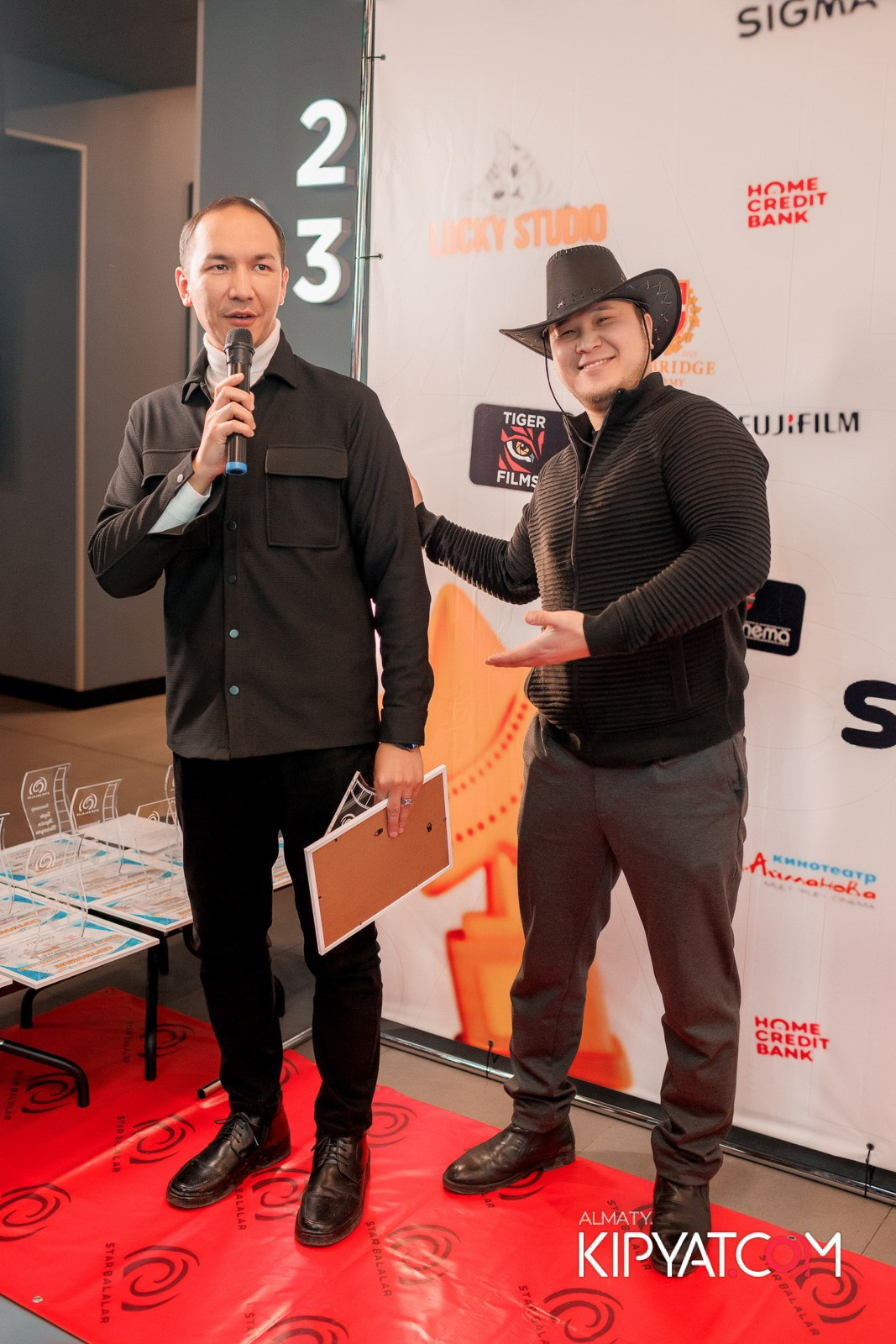 ПРЕЗЕНТАЦИЯ 8 ГРУППЫ КИНОПРОЕКТА «STARBALALAR». КИПЯТКОМ АЛМАТЫ!