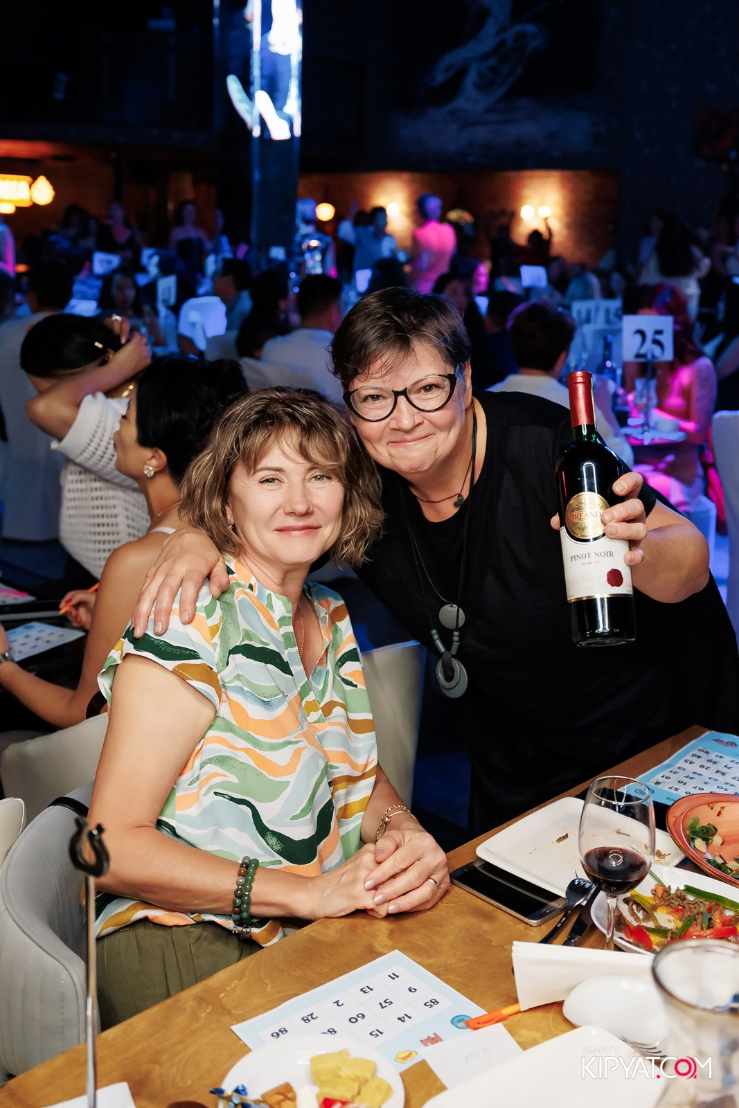 МУЗЫКАЛЬНОЕ ЛОТО В HIT RETRO. КИПЯТКОМ АЛМАТЫ!