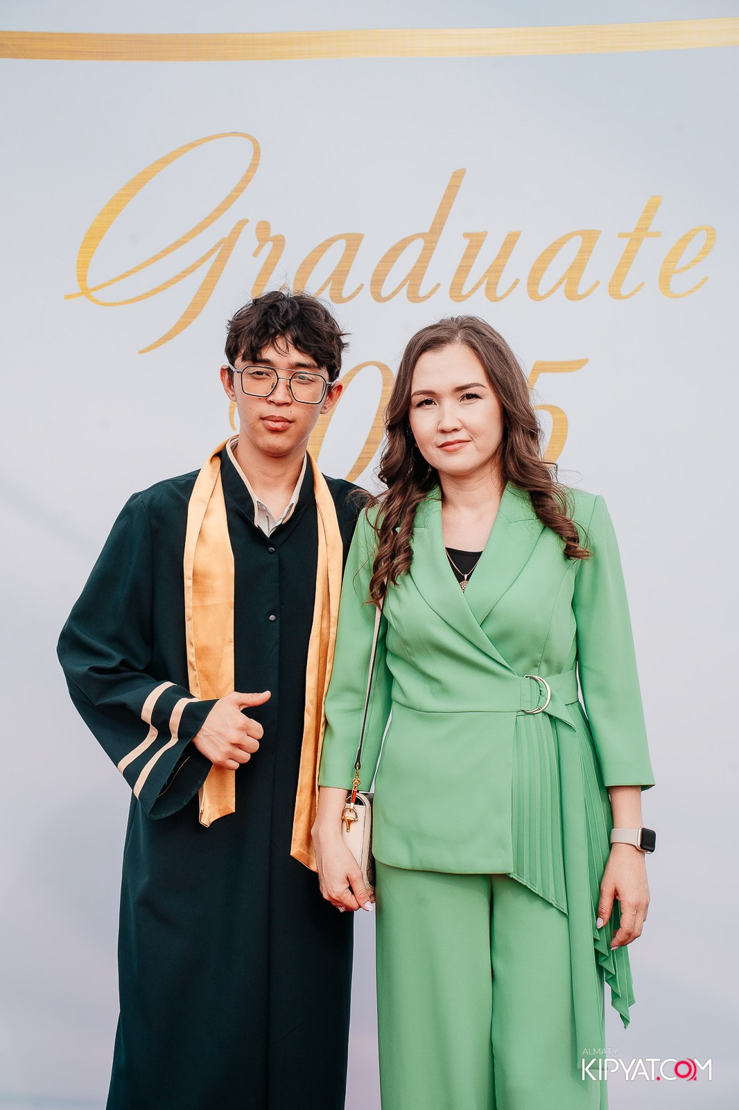 ВРУЧЕНИЕ ДИПЛОМОВ — НАРХОЗ КОЛЛЕДЖ. Part 1. КИПЯТКОМ АЛМАТЫ!