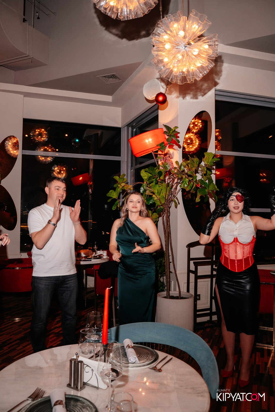 РЕСТОРАН BARFLY. КИПЯТКОМ АЛМАТЫ!