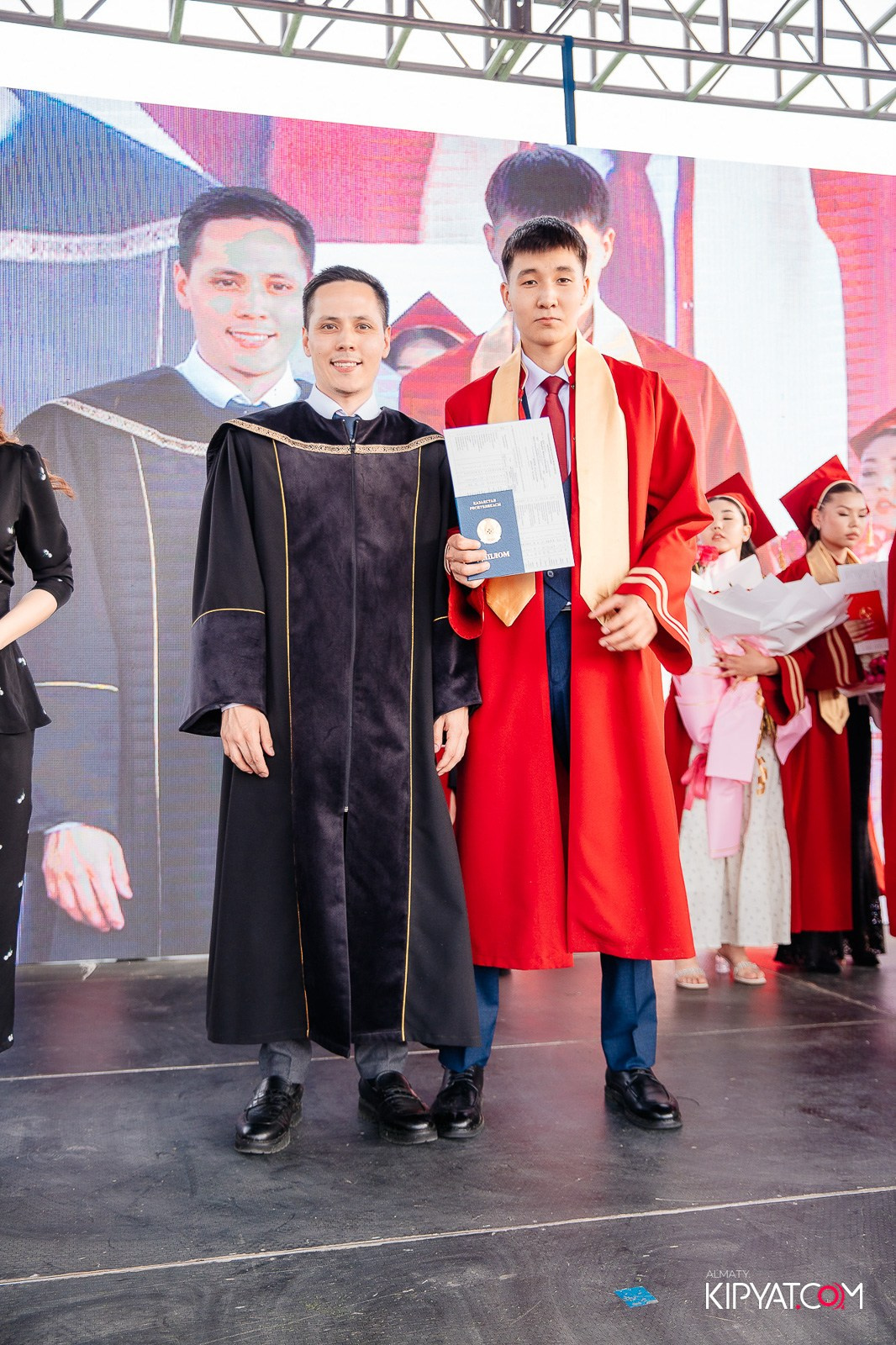 ВРУЧЕНИЕ ДИПЛОМОВ — НАРХОЗ КОЛЛЕДЖ. Part 3. КИПЯТКОМ АЛМАТЫ!